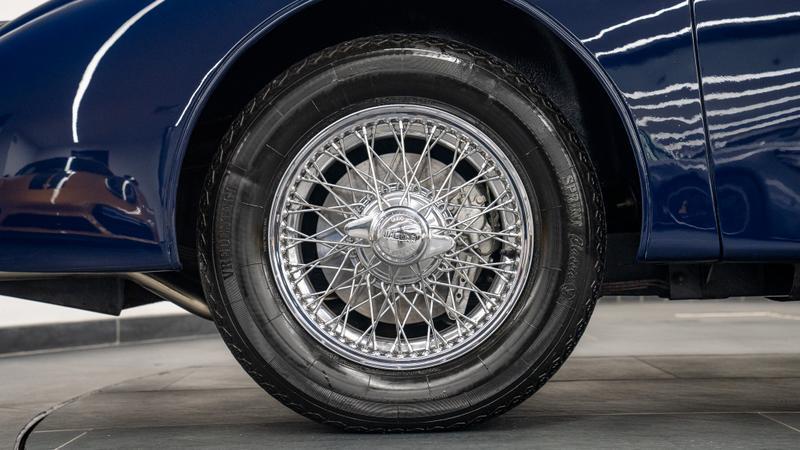 Jaguar XK150 view 13