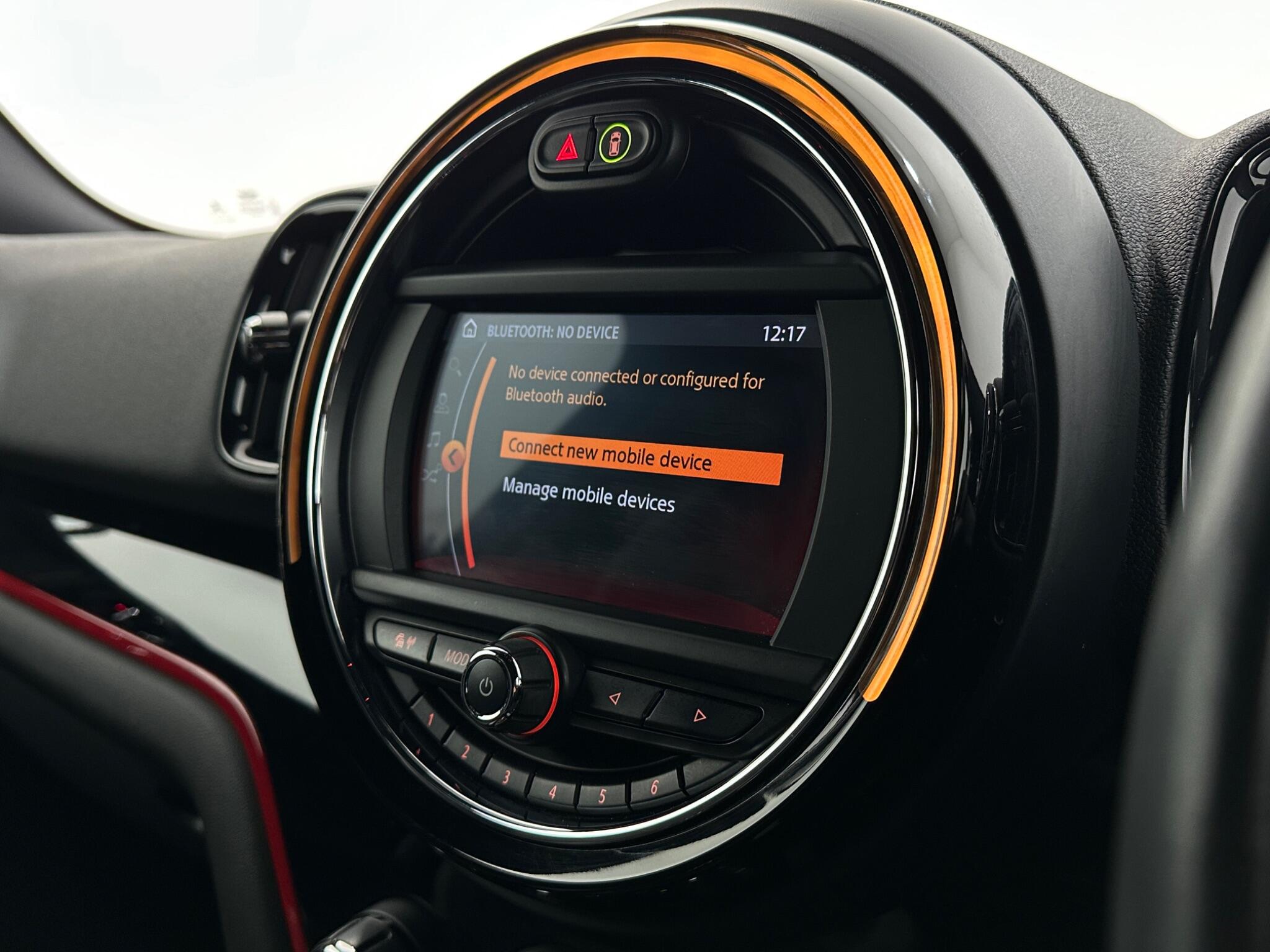 Mini Countryman view 24