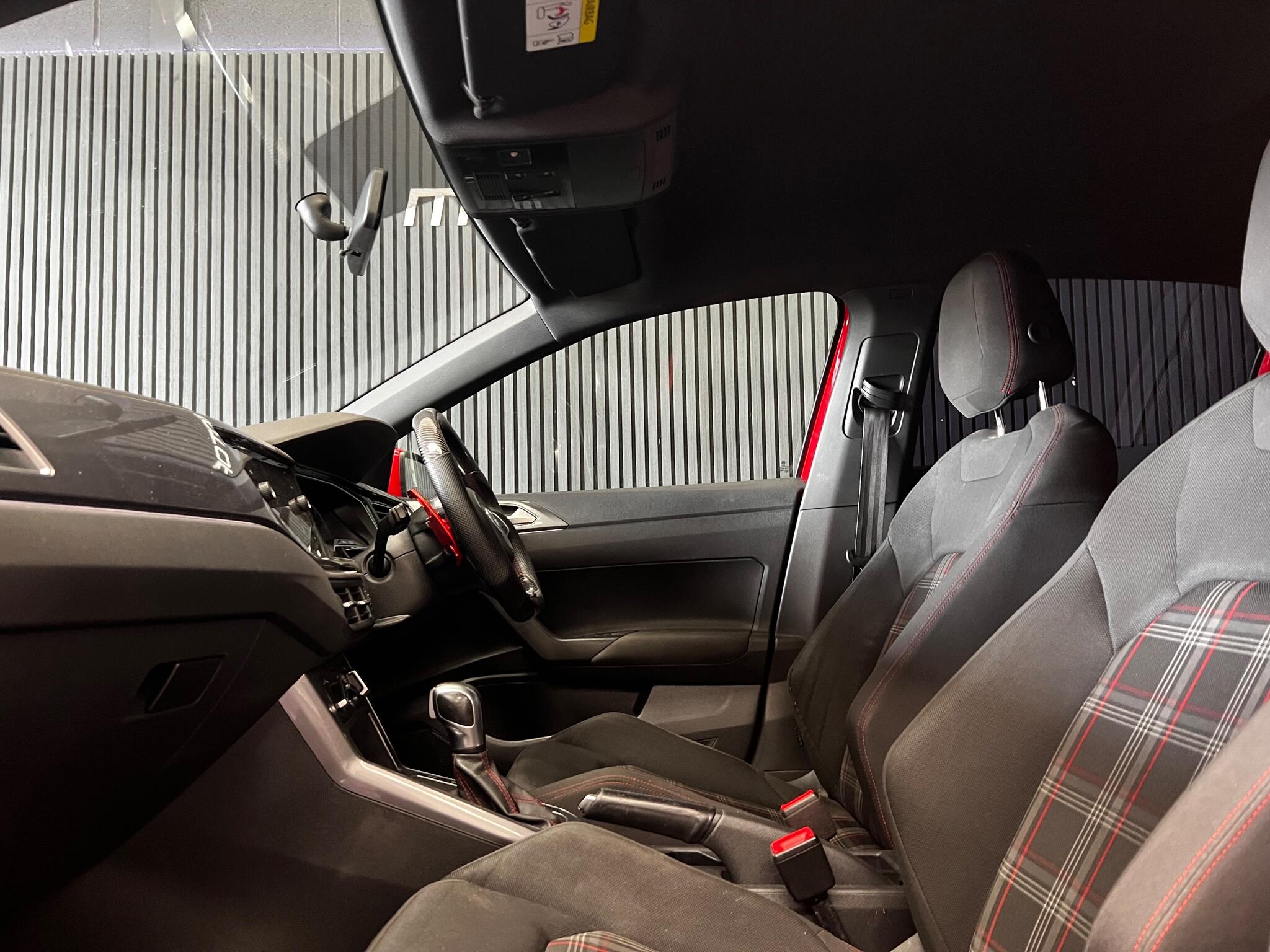 Volkswagen Polo view 23