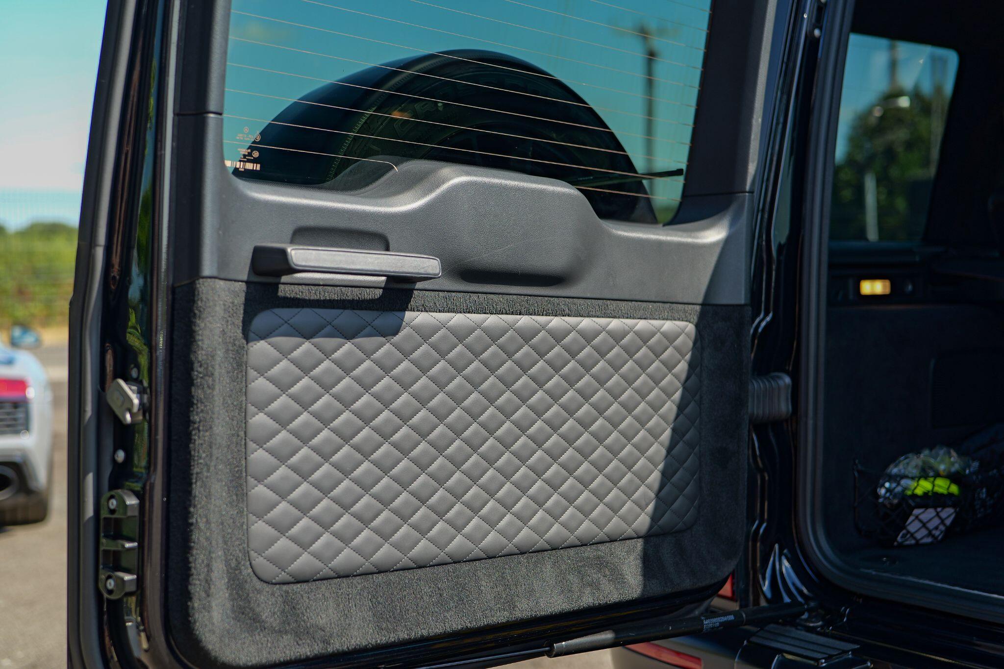 Mercedes-Benz G Class view 32