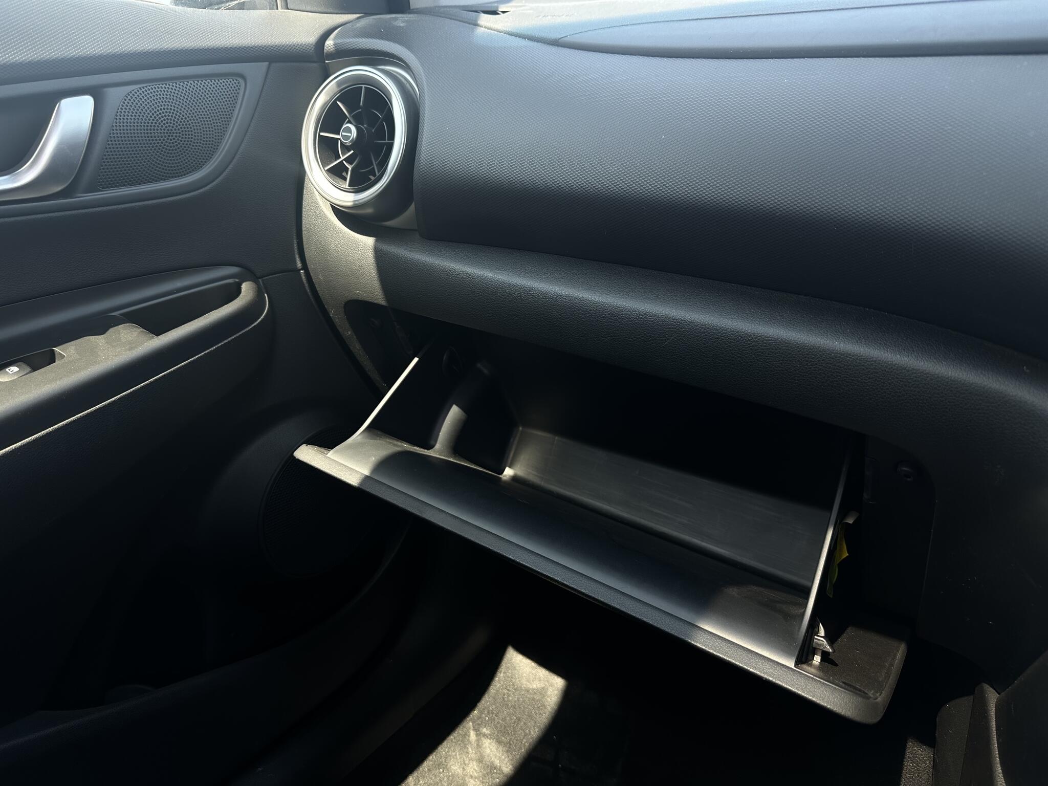 Hyundai Kona view 20