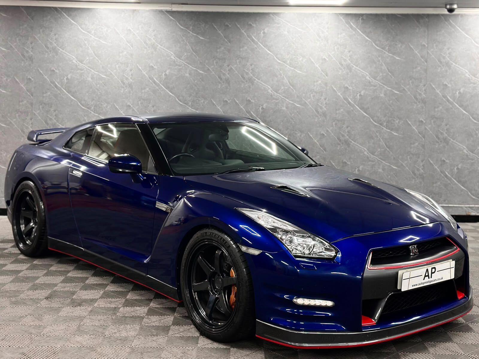 Nissan GT-R