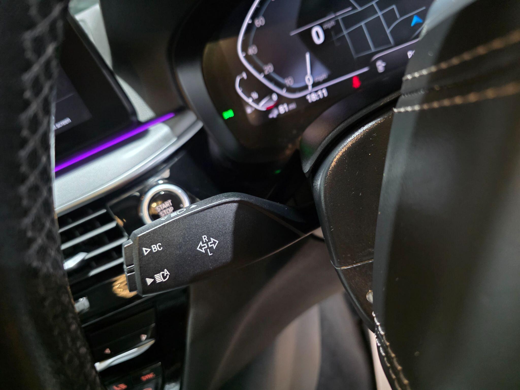 BMW 5 Series view 24