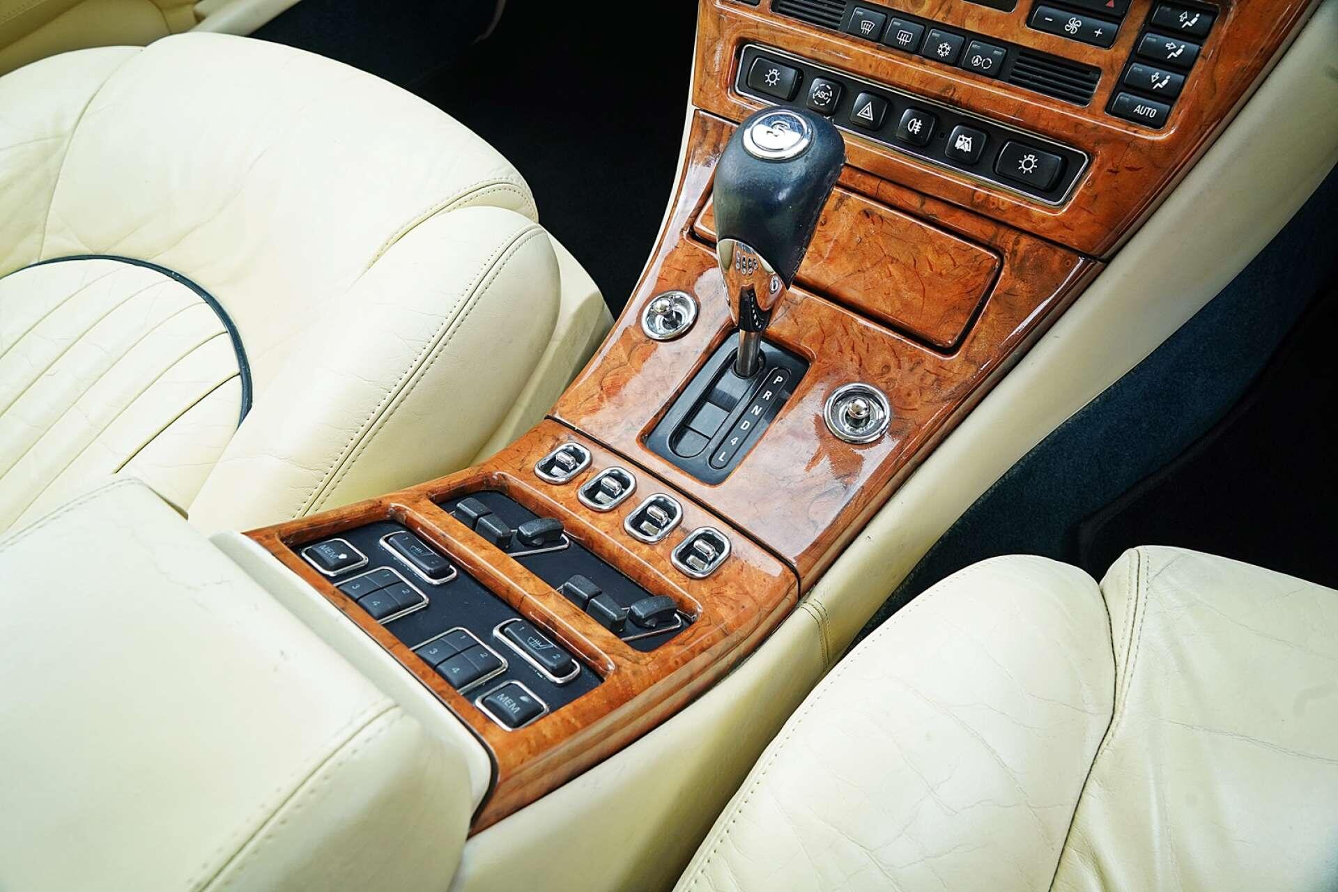 Bentley Arnage view 16