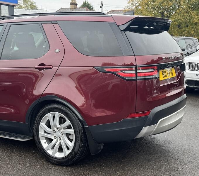 Land Rover Discovery view 16