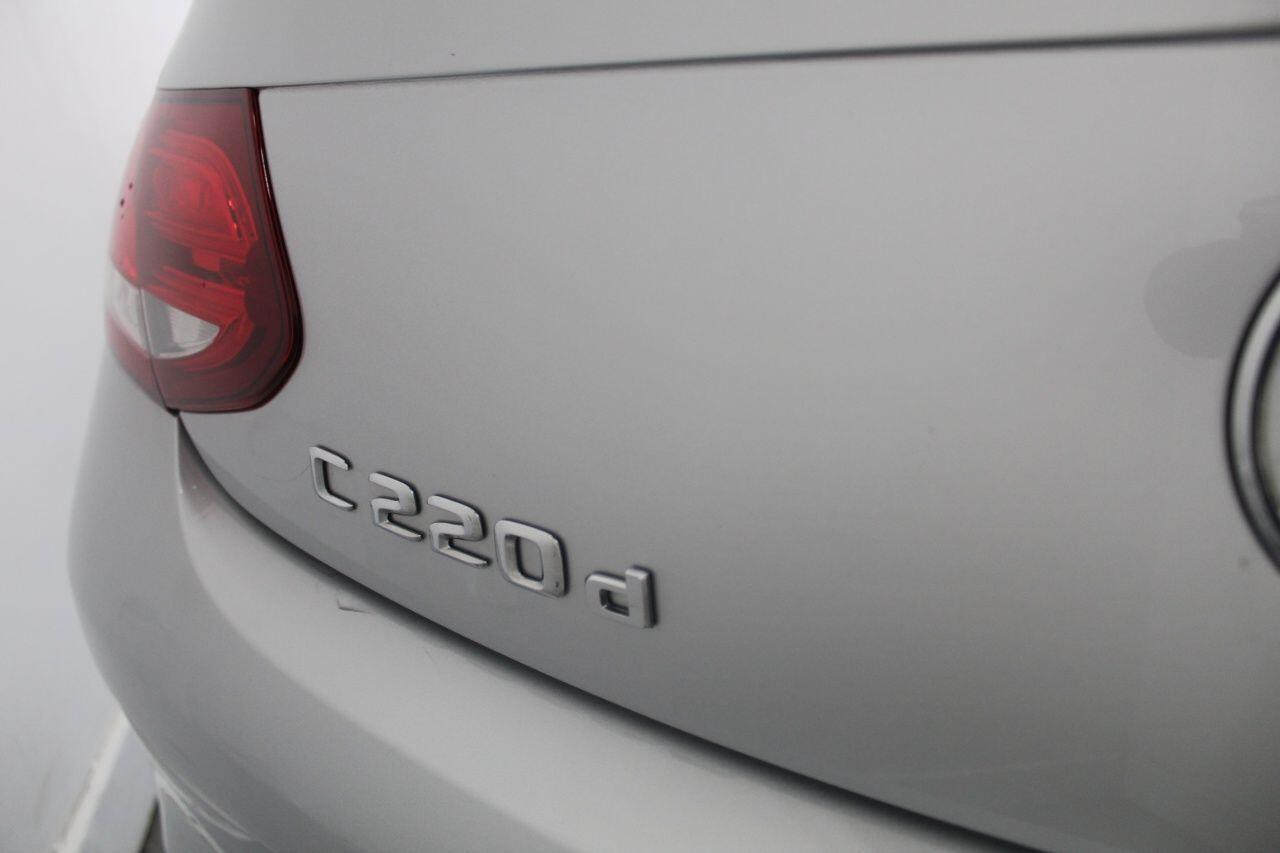 Mercedes-Benz C-Class view 19