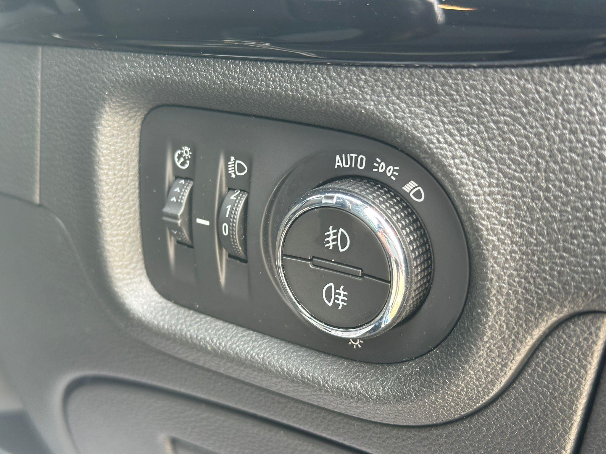 Vauxhall Astra view 20