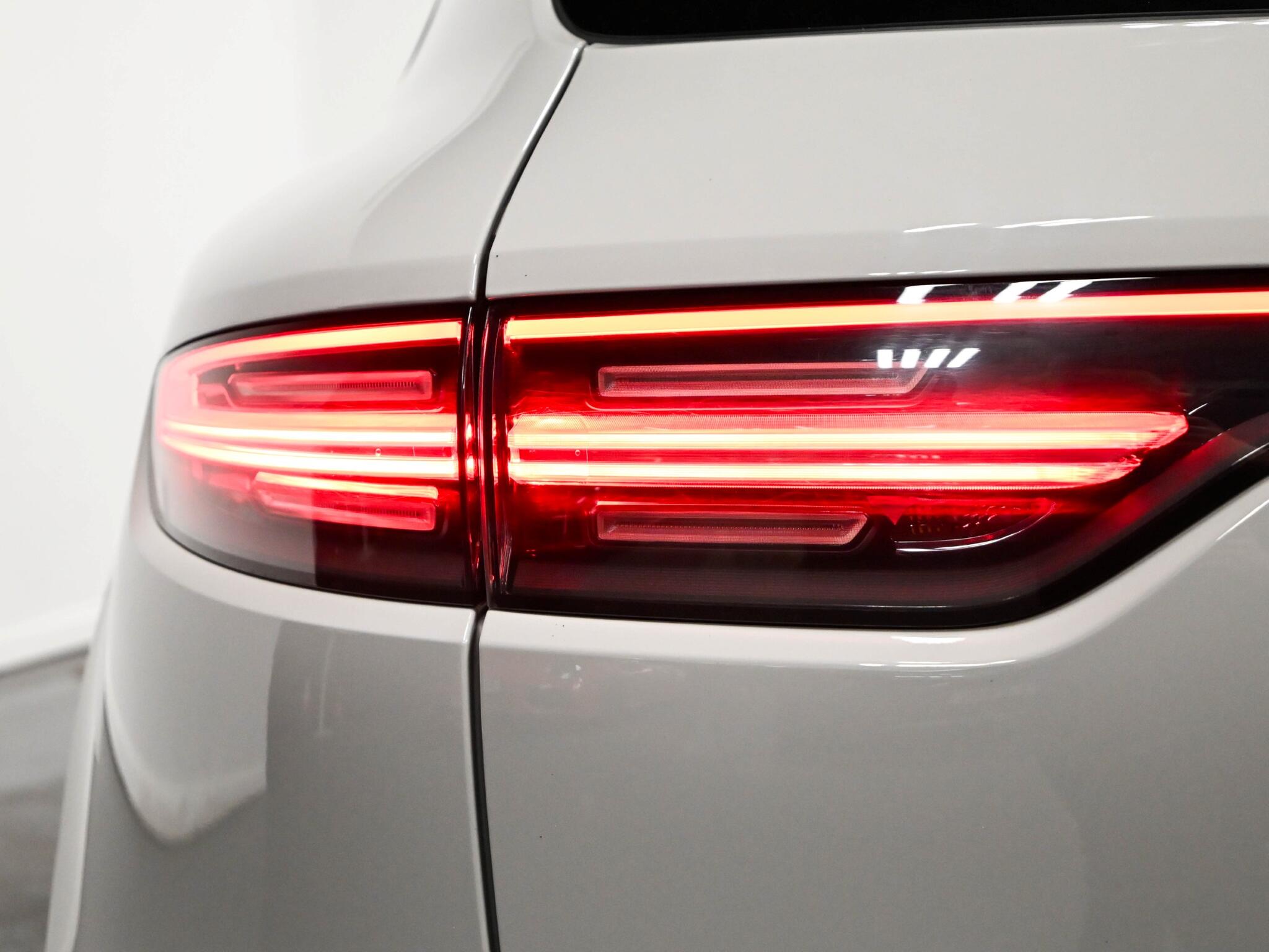 Porsche Cayenne view 28