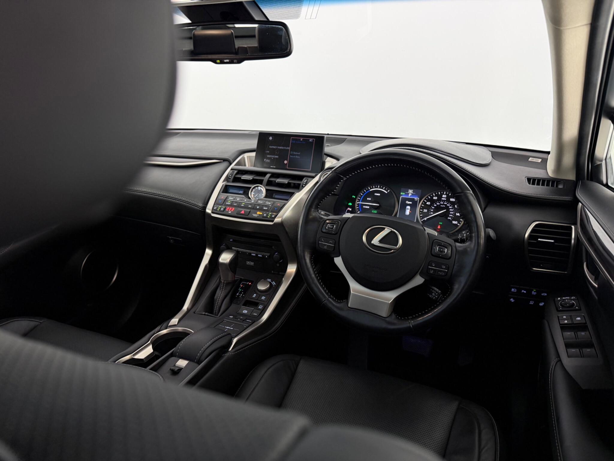 Lexus NX view 14