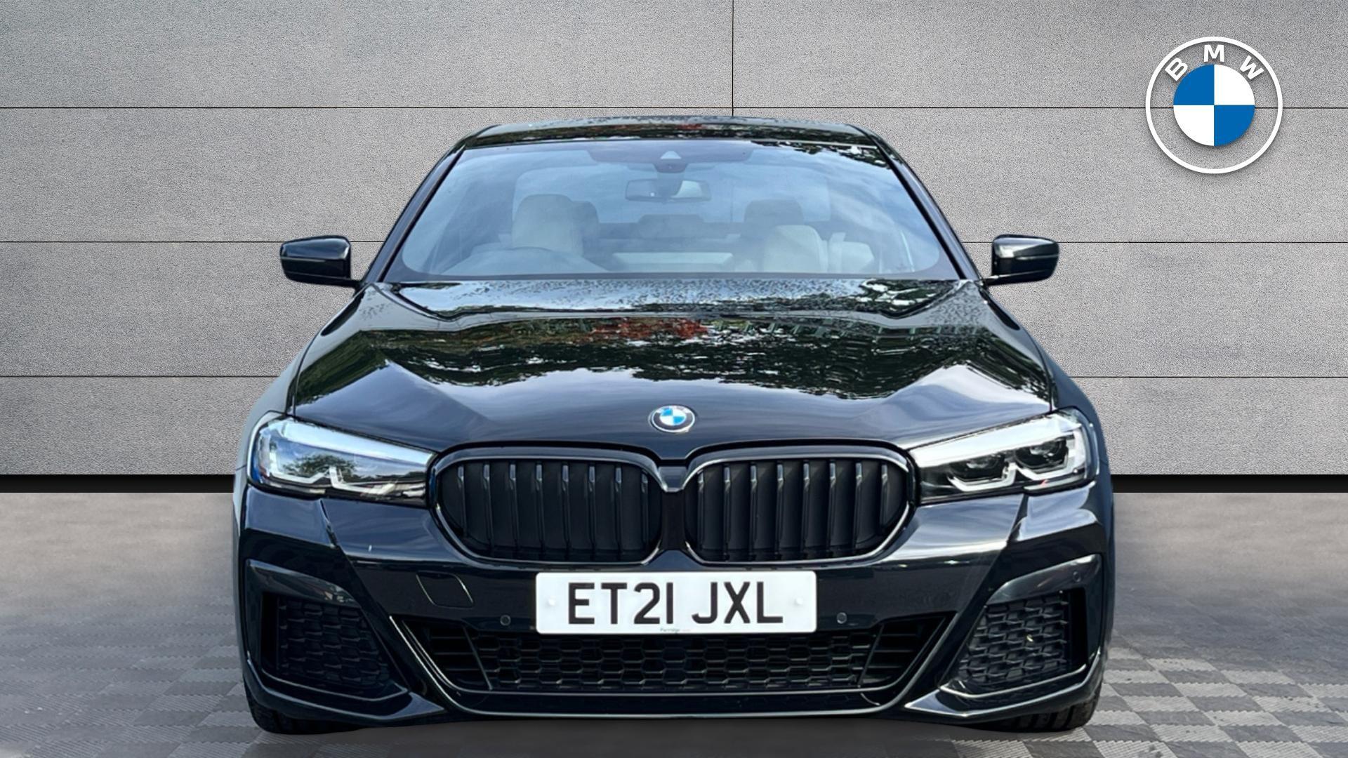 BMW 5 Series view 16