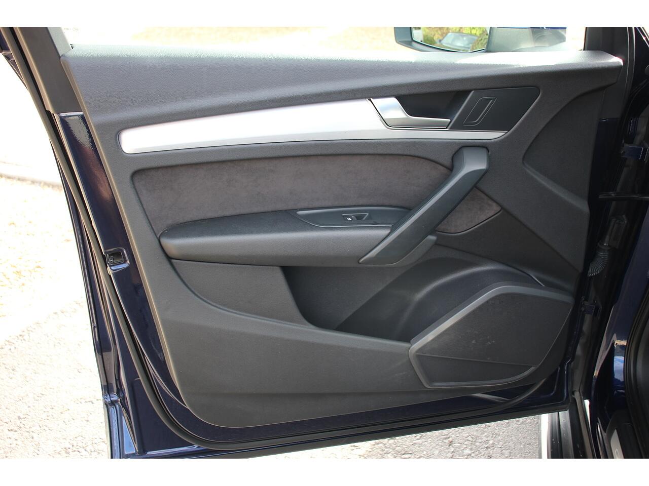 Audi Q5 view 36