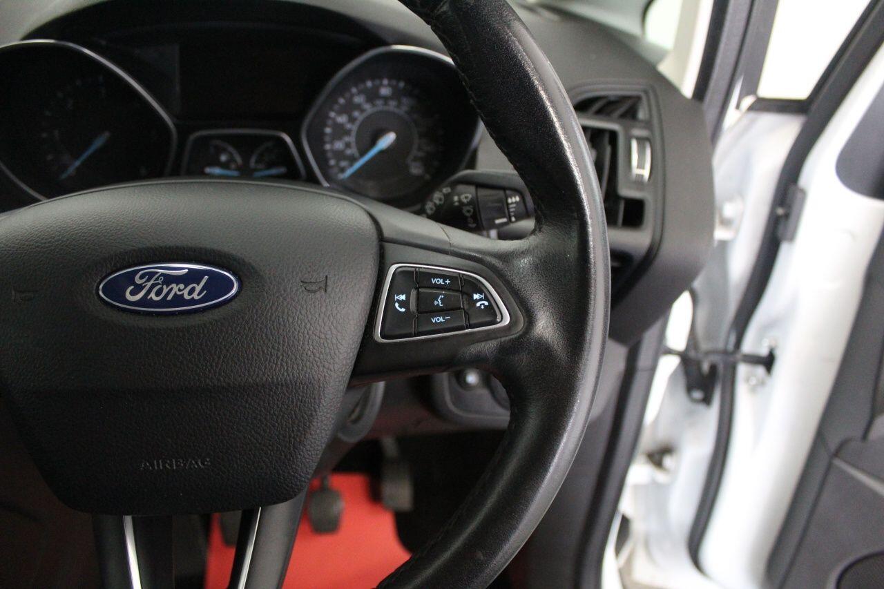 Ford C-Max view 43