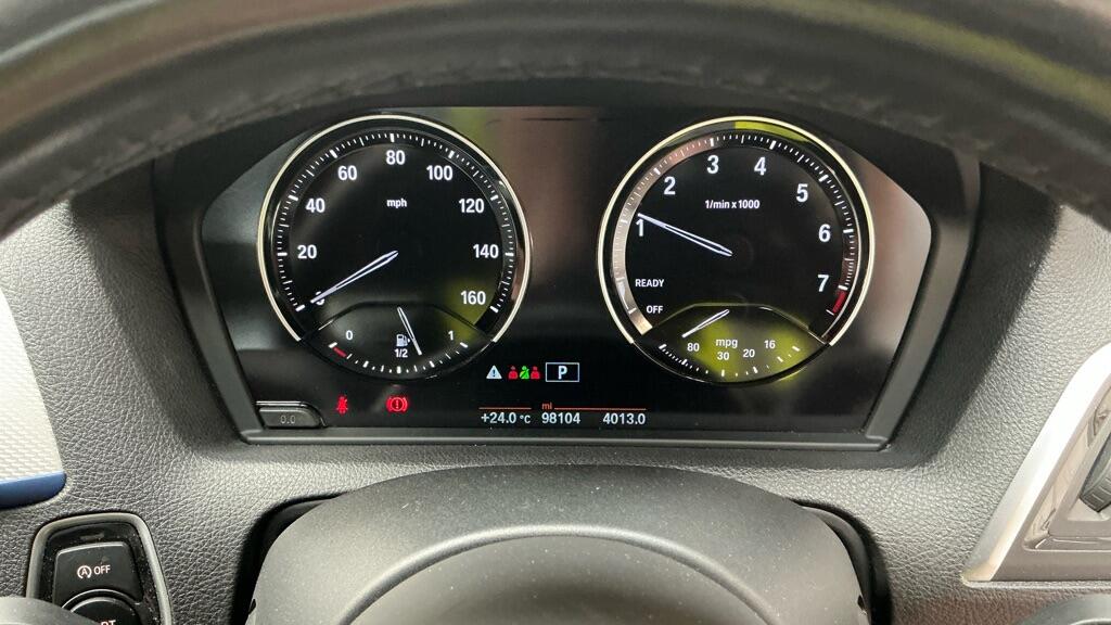 BMW 1 Series view 8