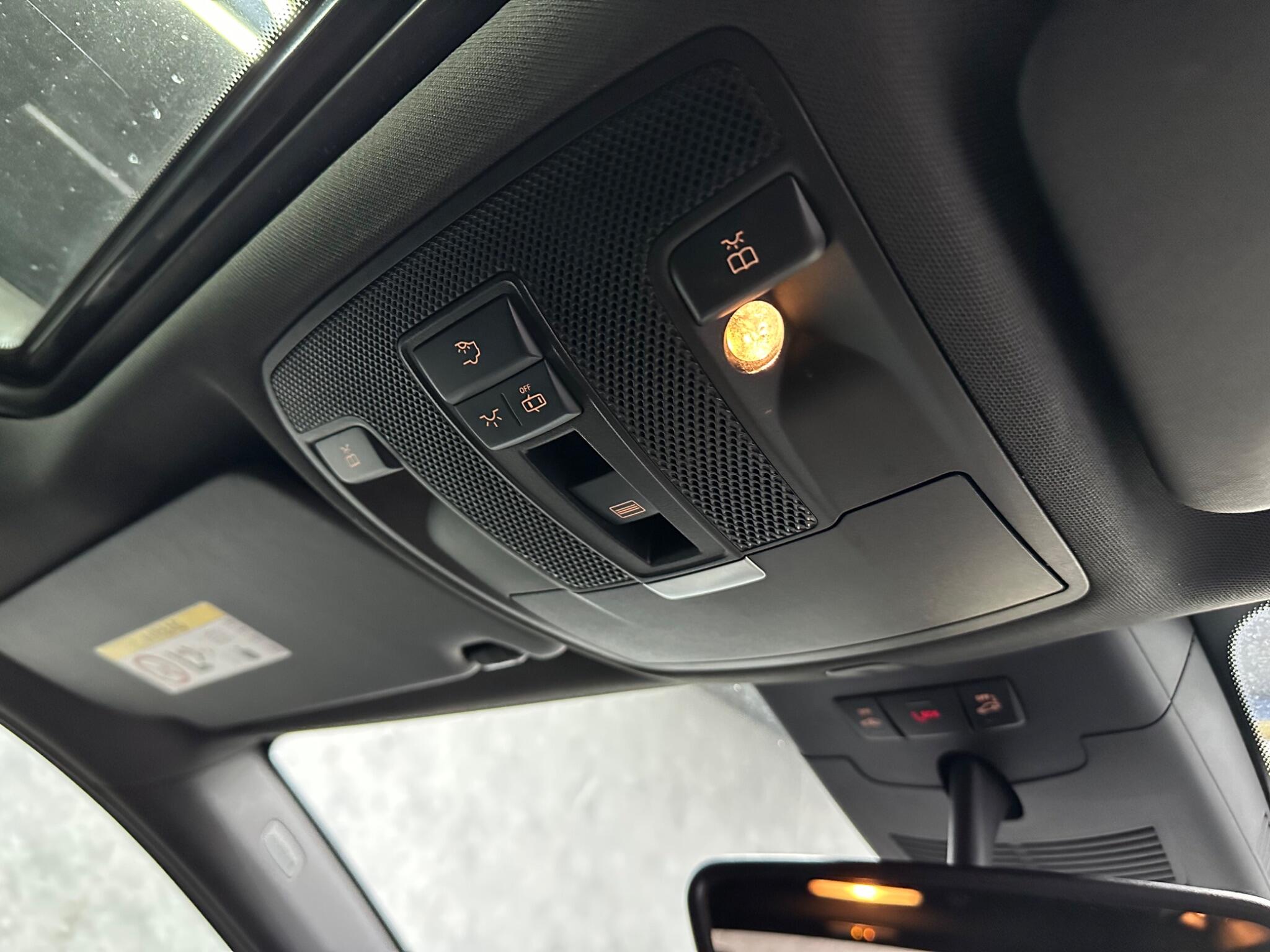 Mercedes-Benz B-Class view 21