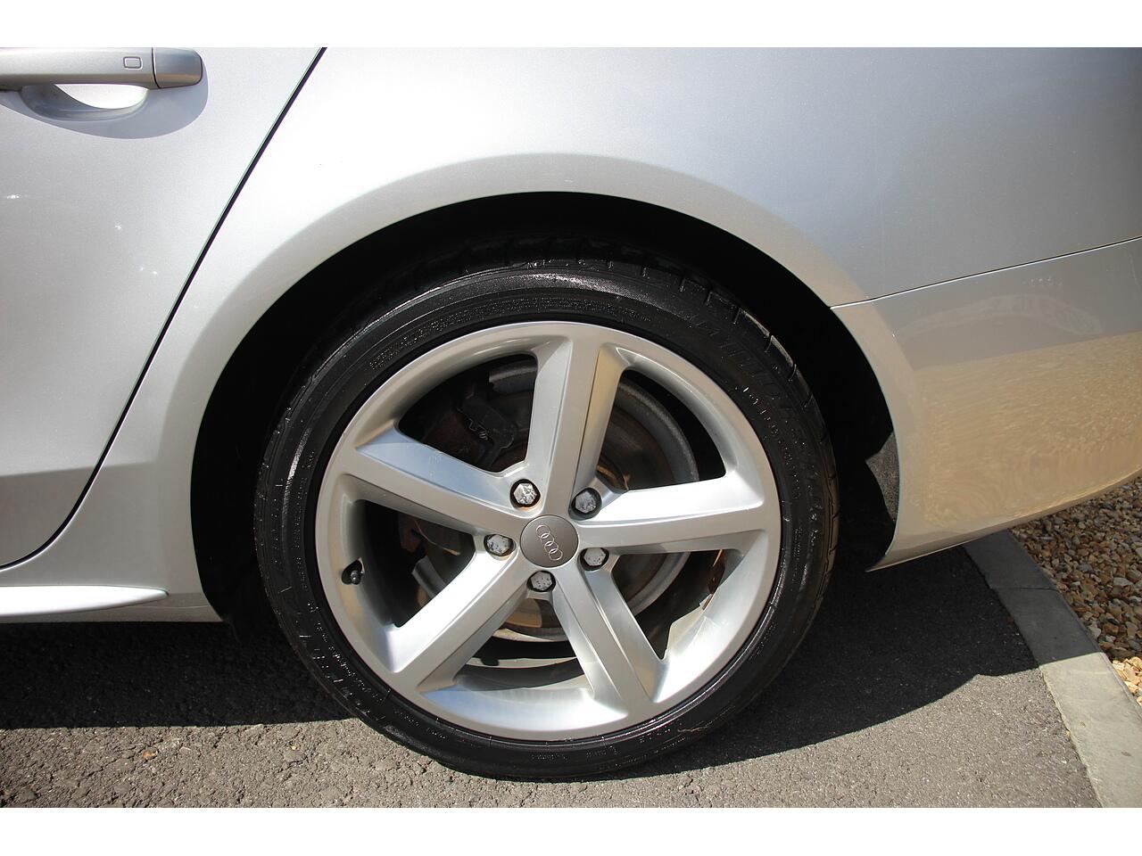 Audi A4 view 52