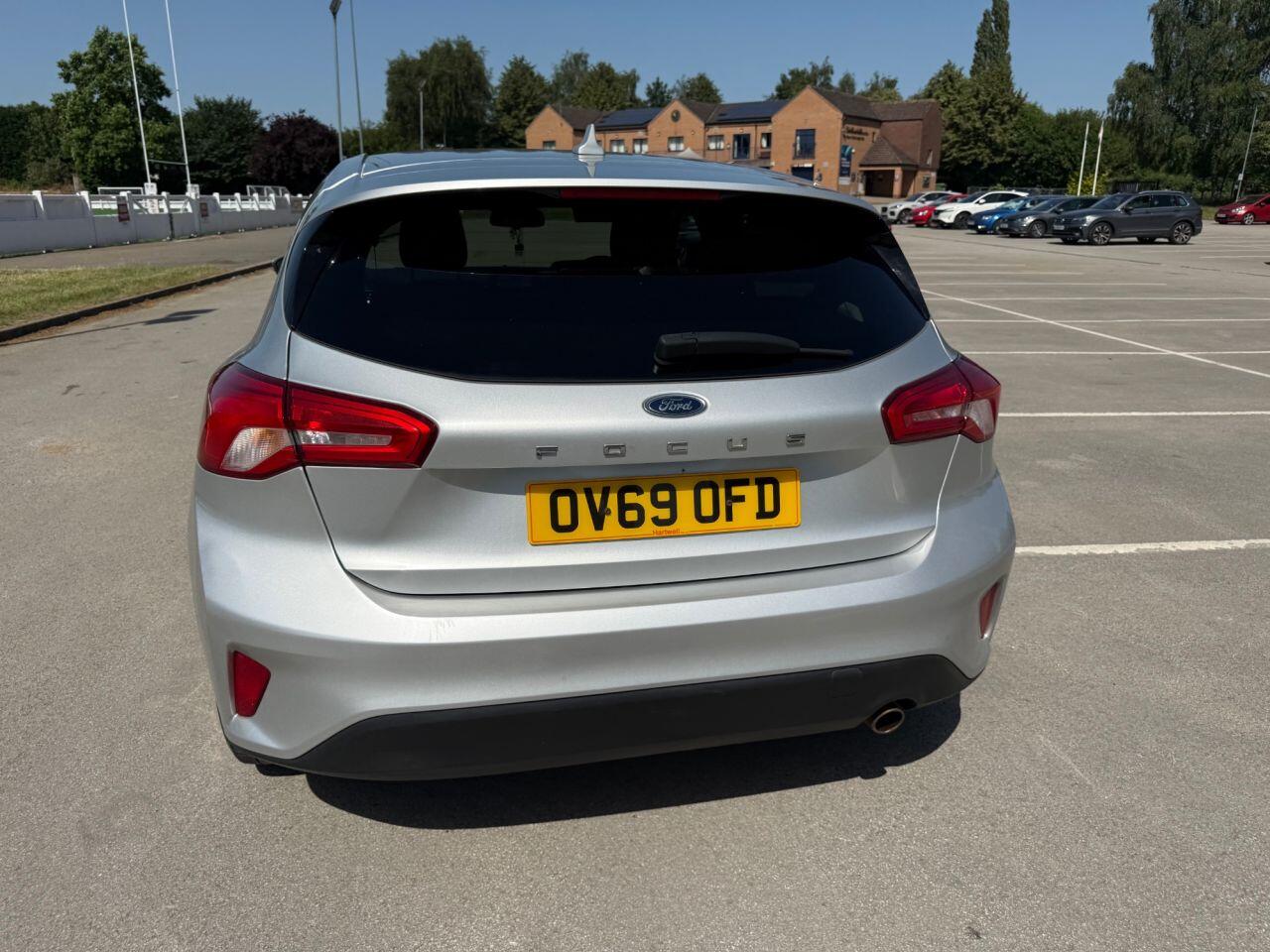 Ford Focus view 36
