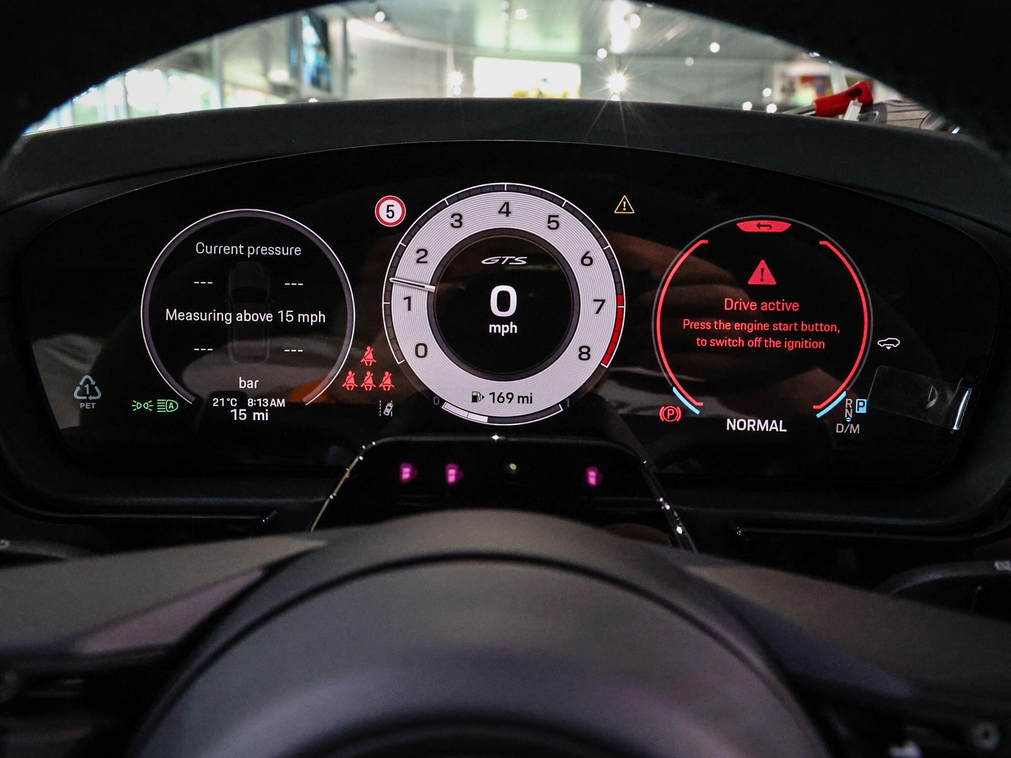 Porsche Cayenne view 17