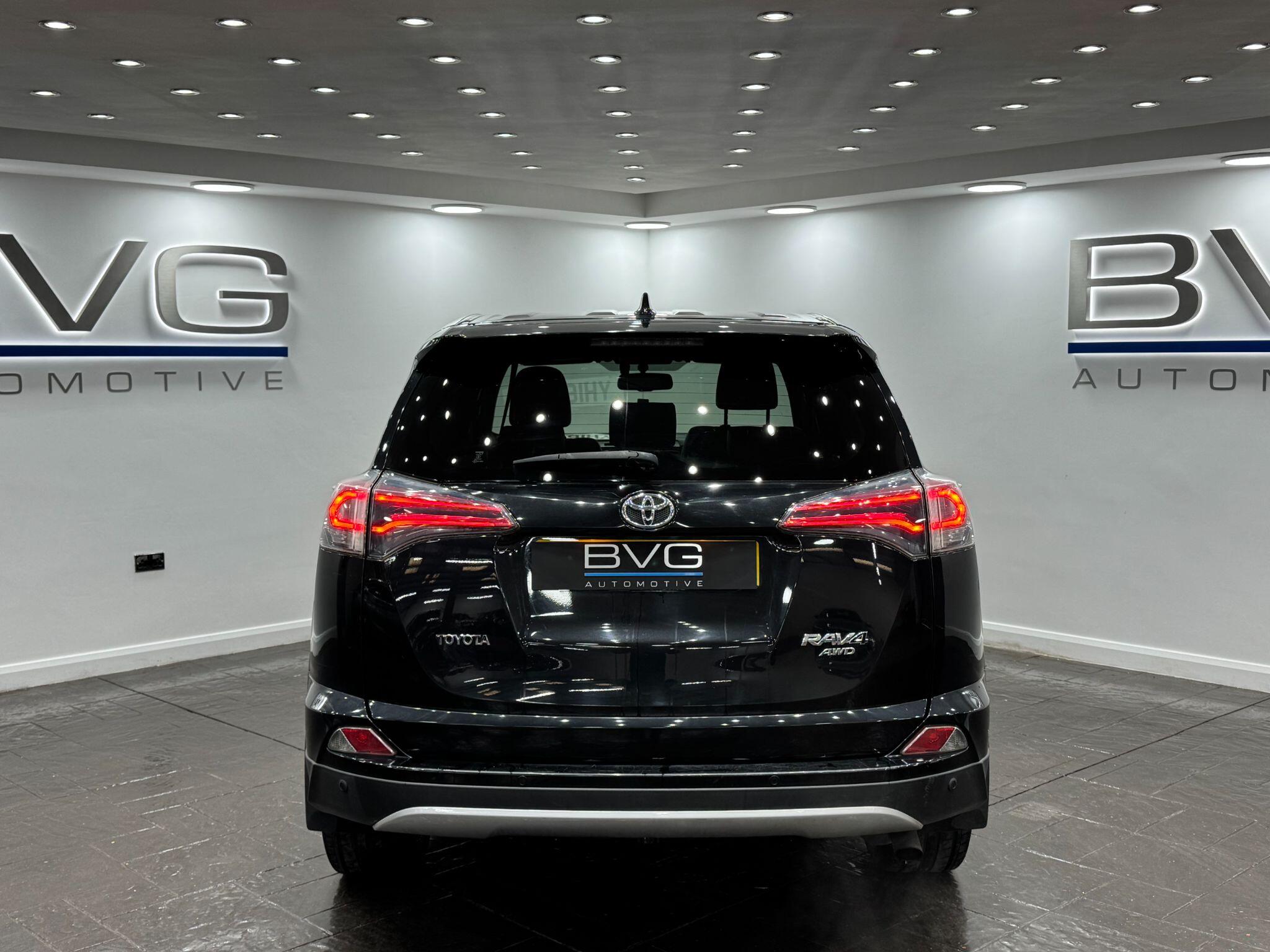 Toyota Rav4 view 10