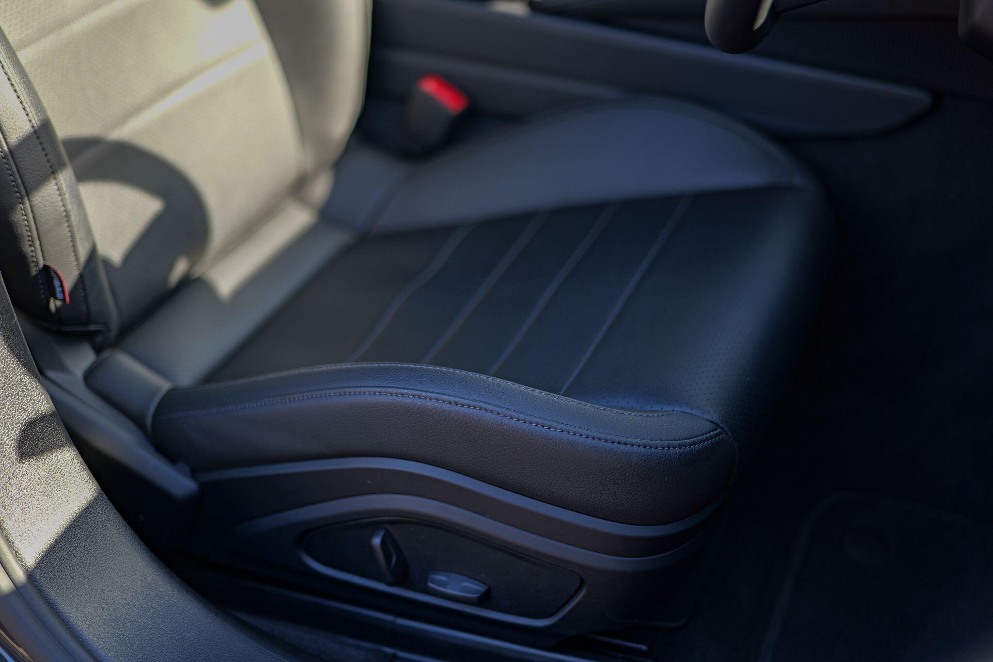Porsche Panamera view 25