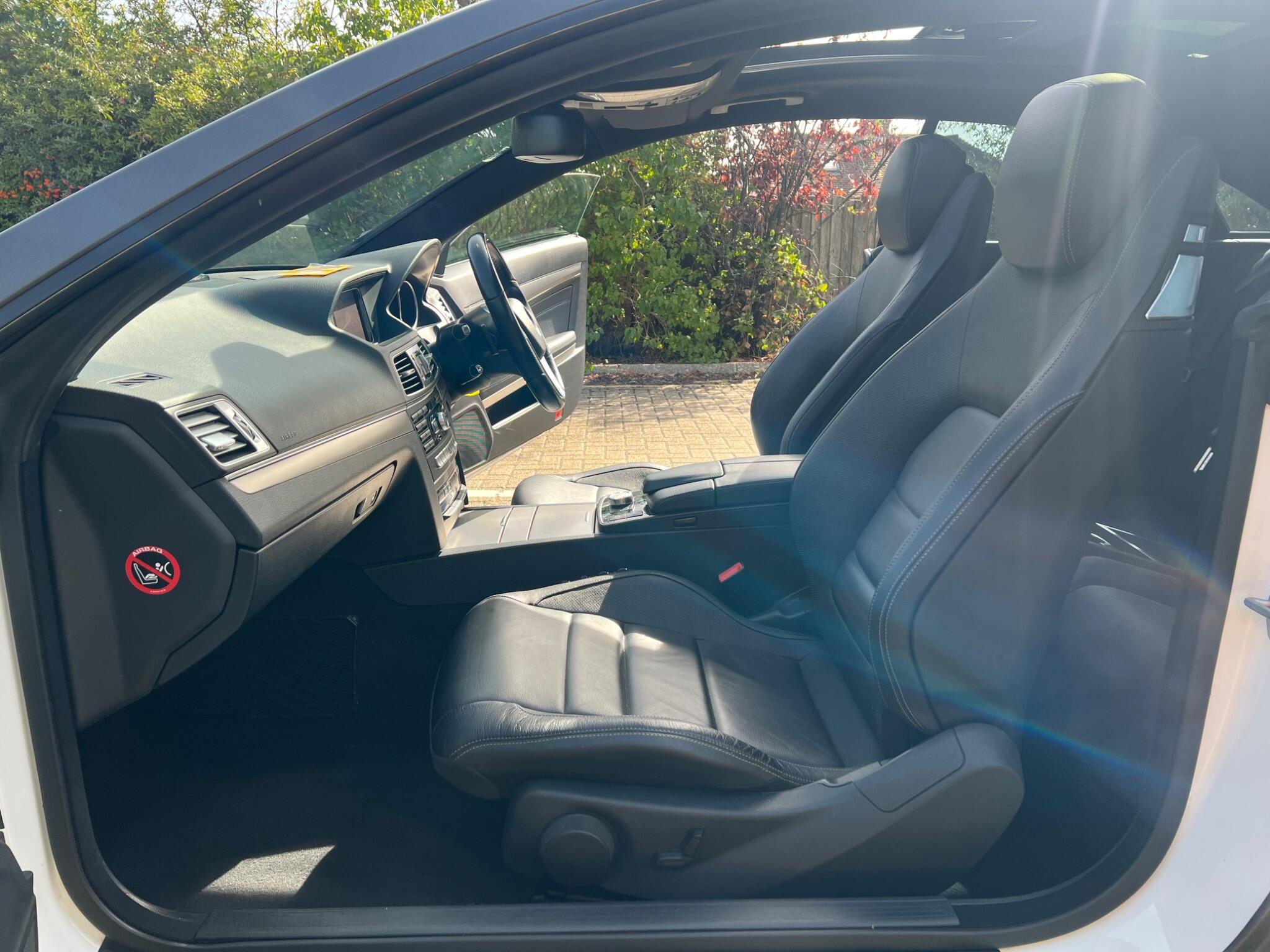 Mercedes-Benz E-Class view 34