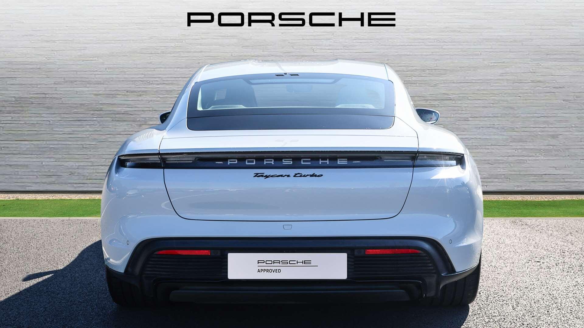 Porsche Taycan view 10