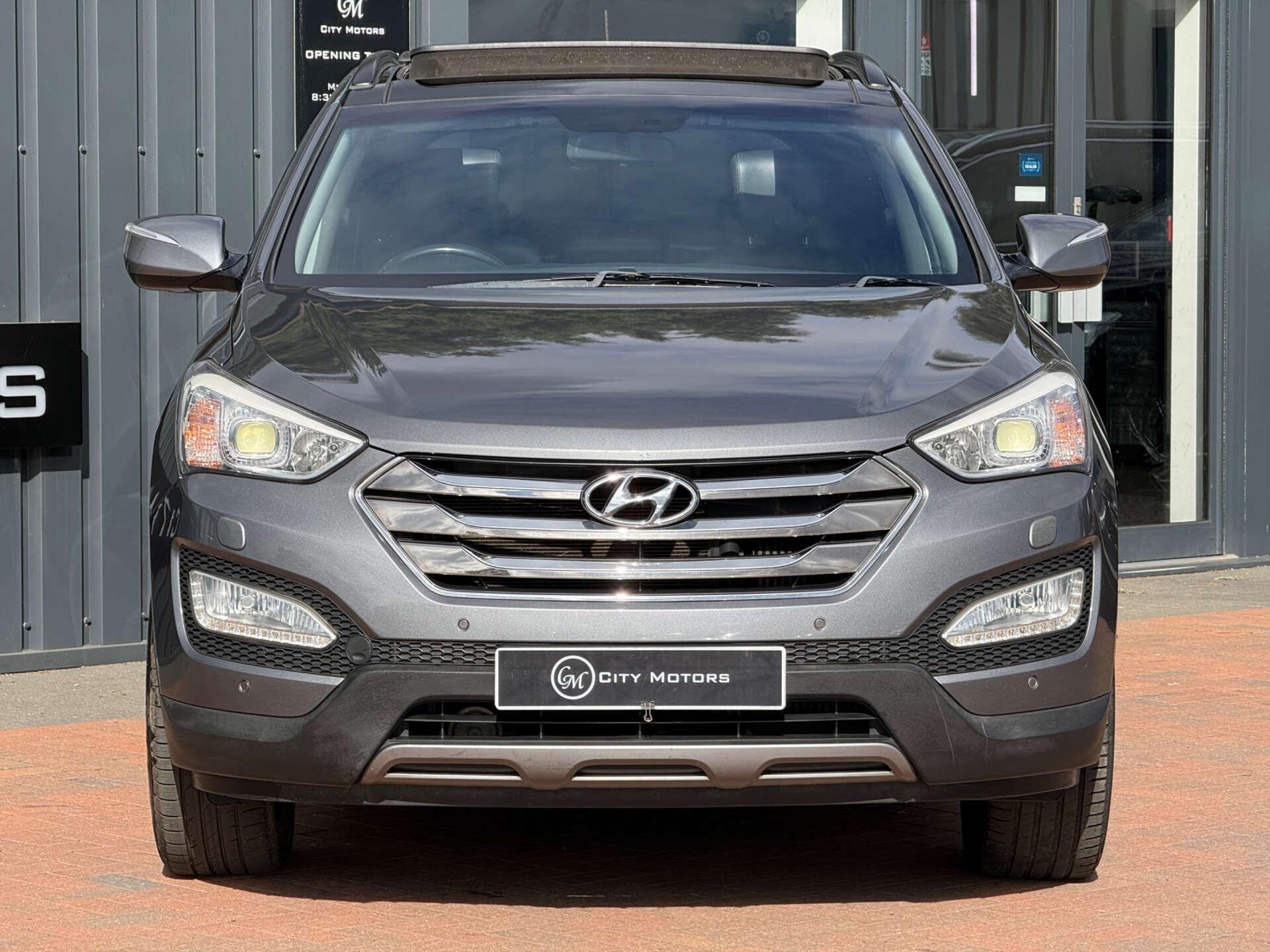 Hyundai Santa FE view 11