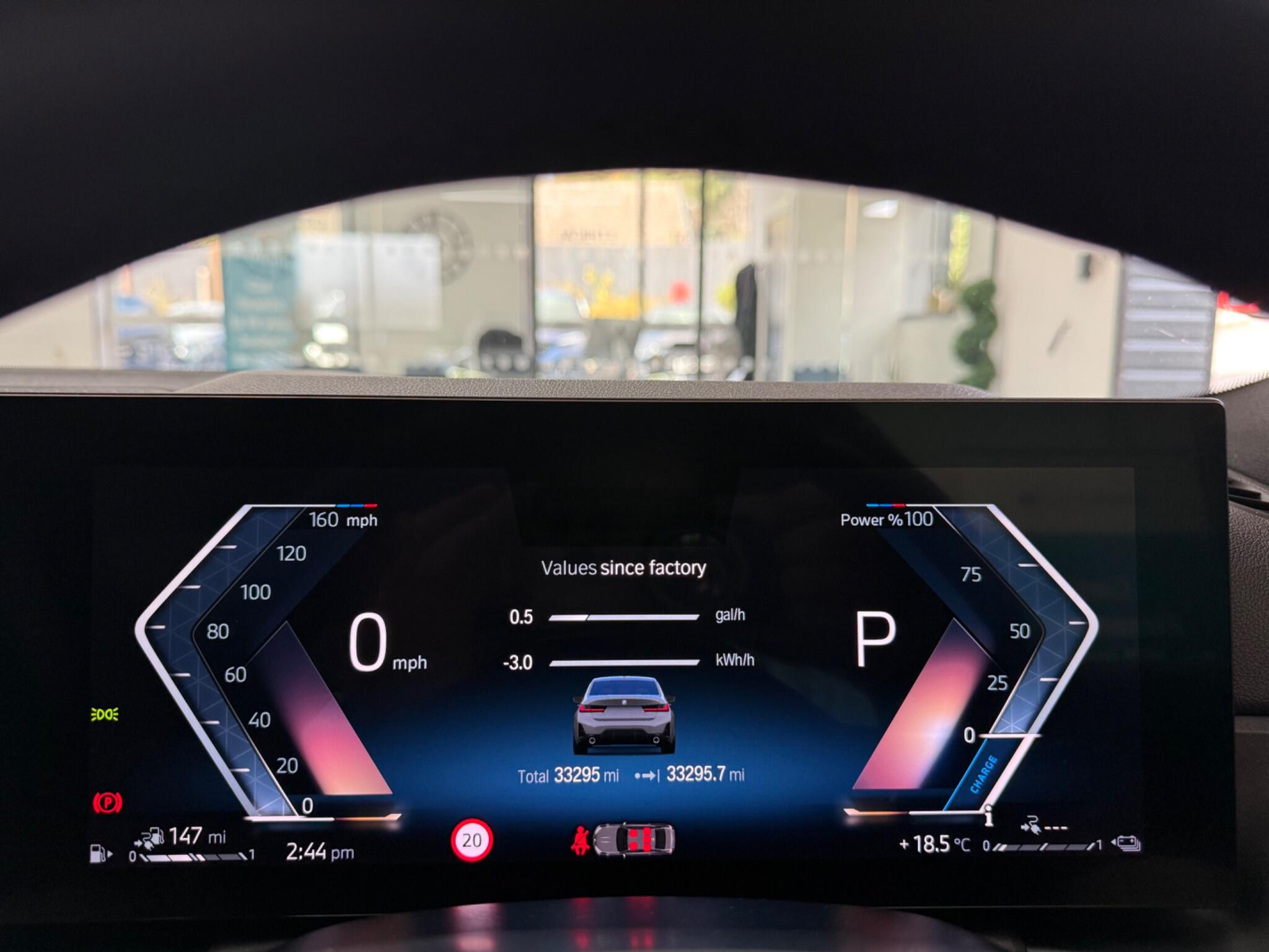 BMW 3 Series view 22