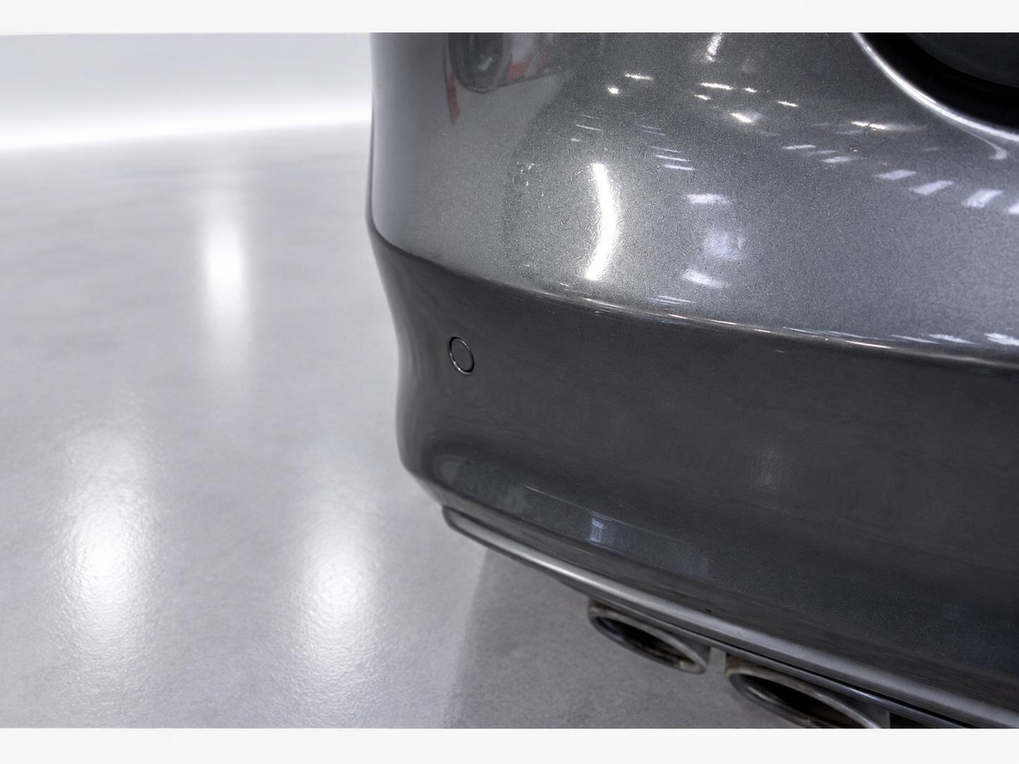Audi A4 view 15