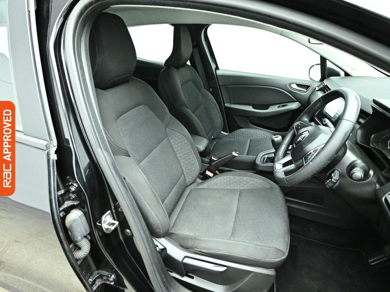 Renault Clio view 11