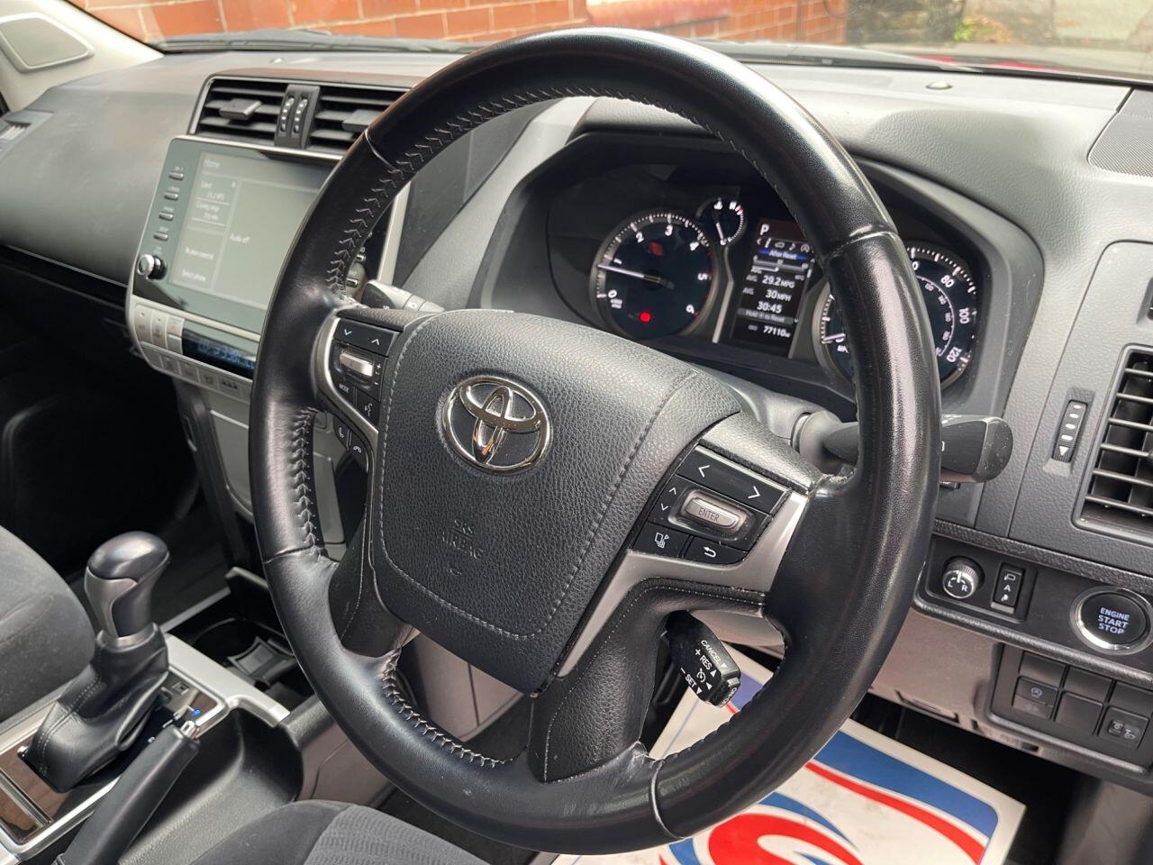 Toyota Land Cruiser view 13
