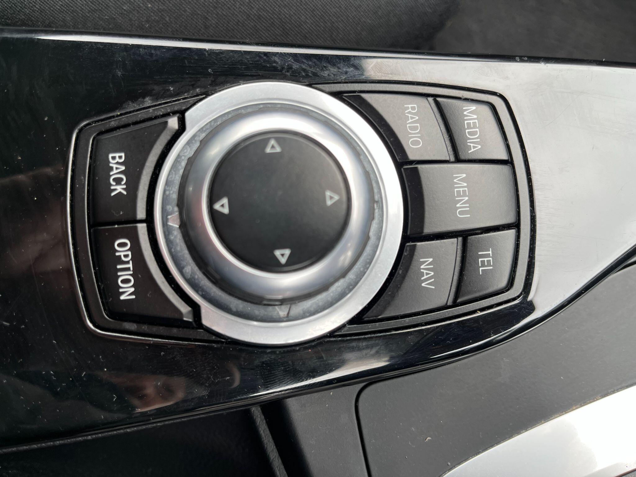 BMW 3 Series view 27