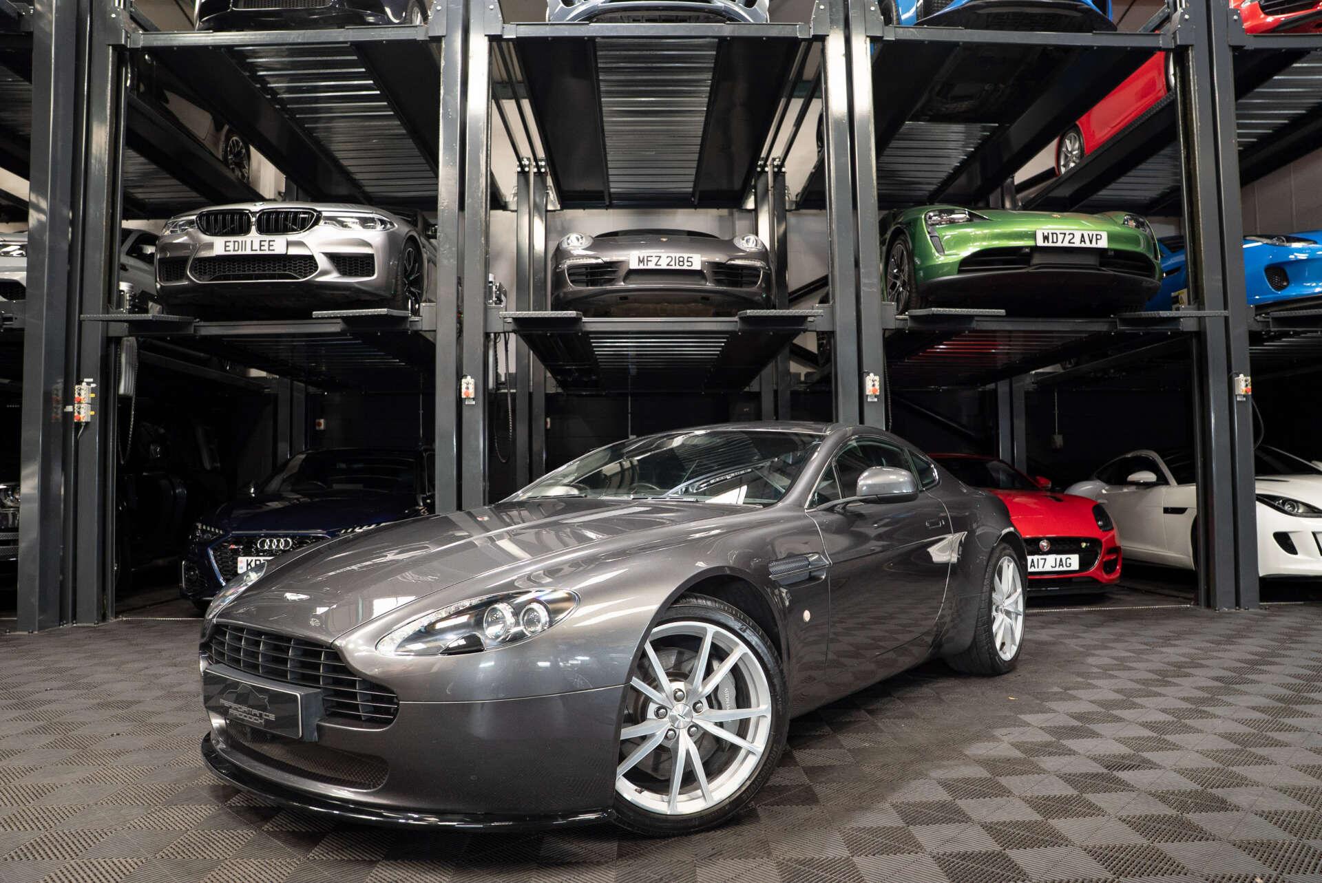 Aston Martin Vantage main image