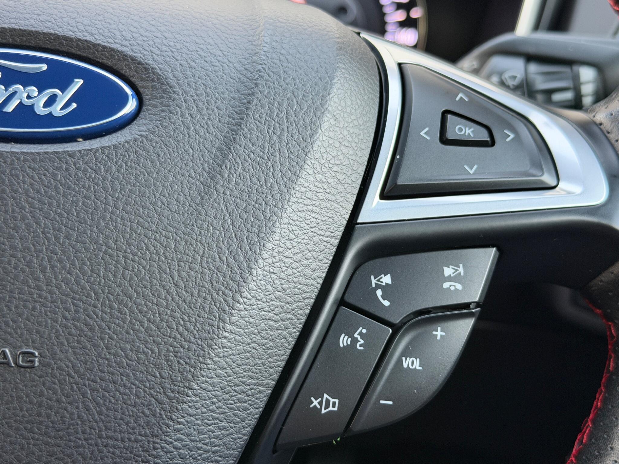 Ford Mondeo view 64