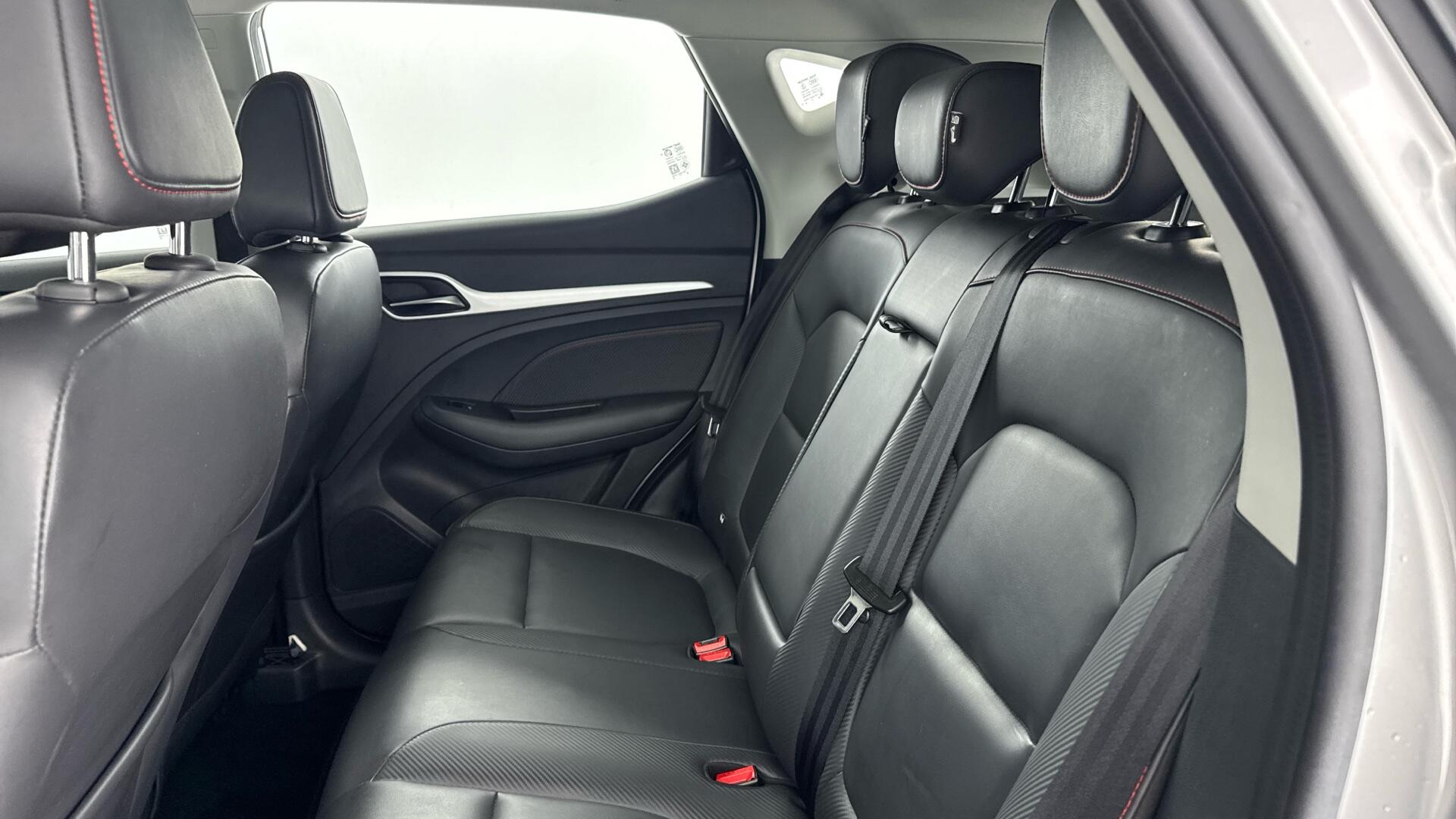 MG ZS view 14