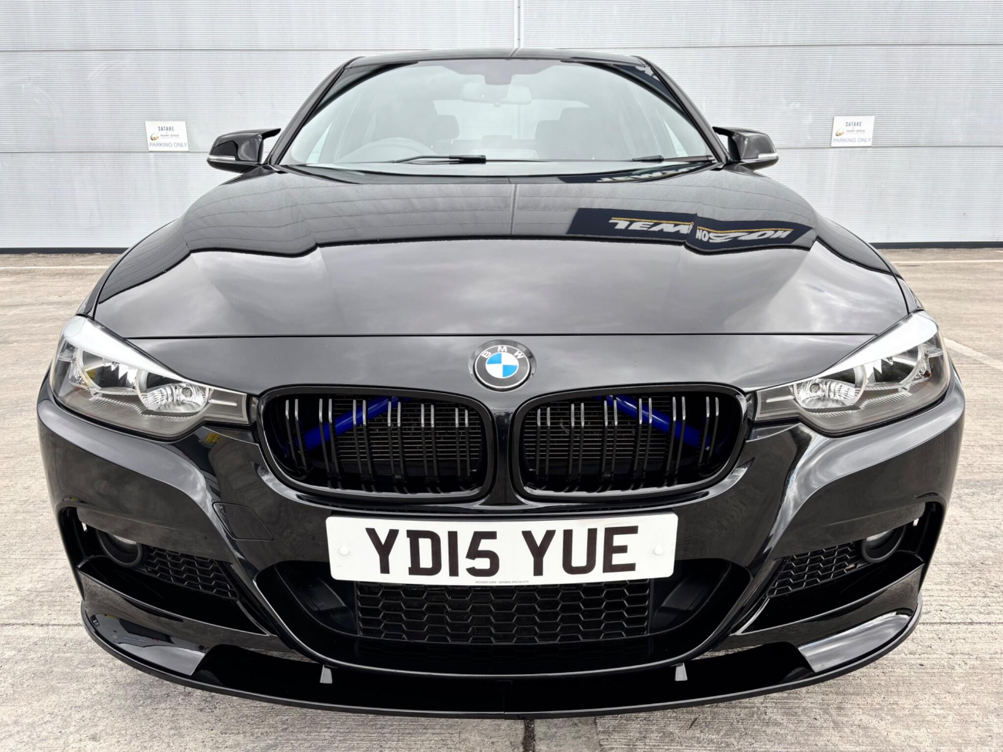BMW 3 Series view 6