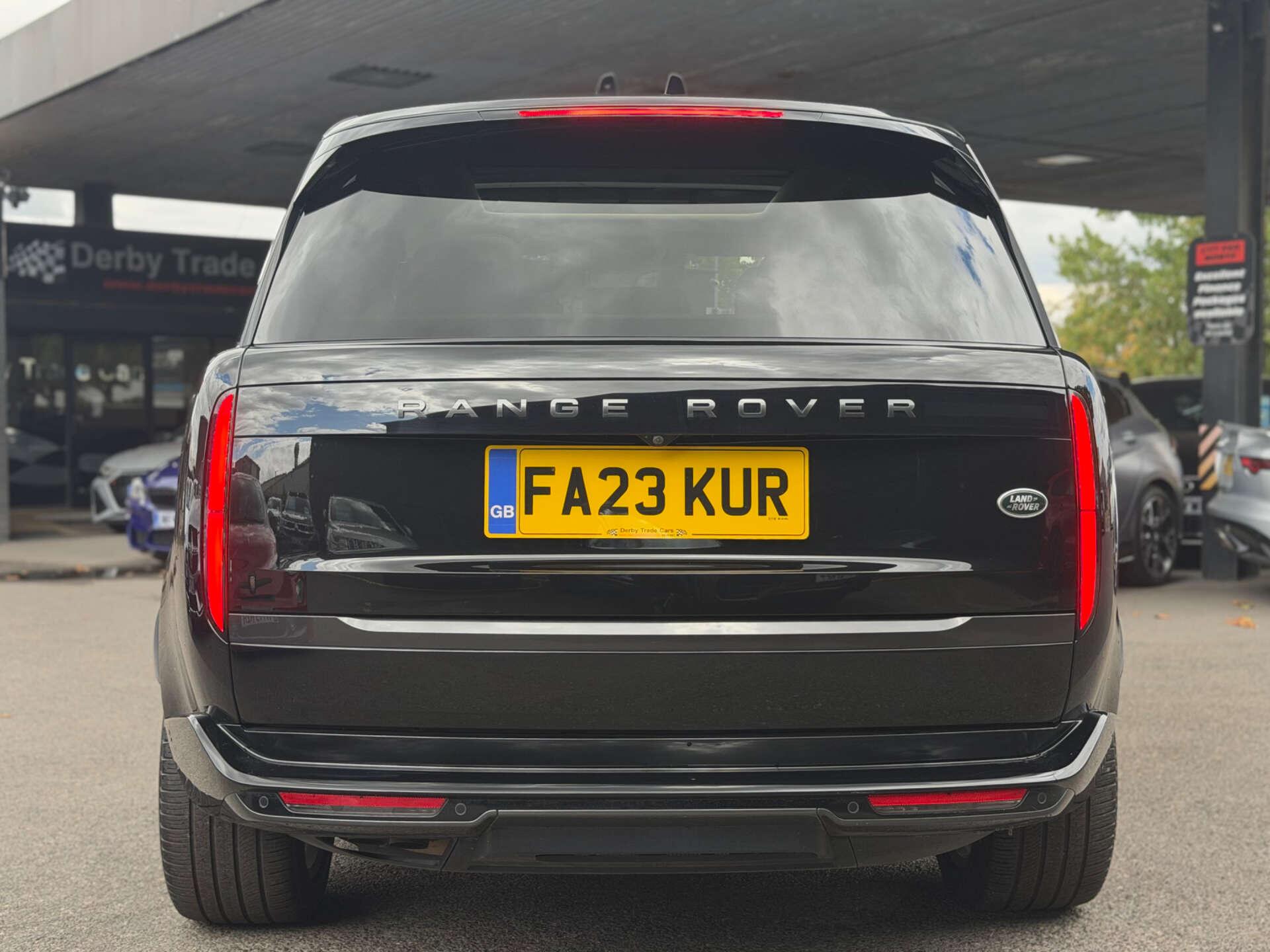 Land Rover Range Rover view 8