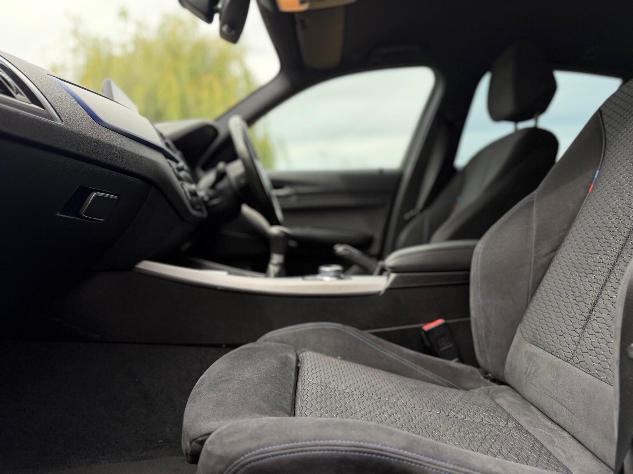 BMW 1 Series view 28