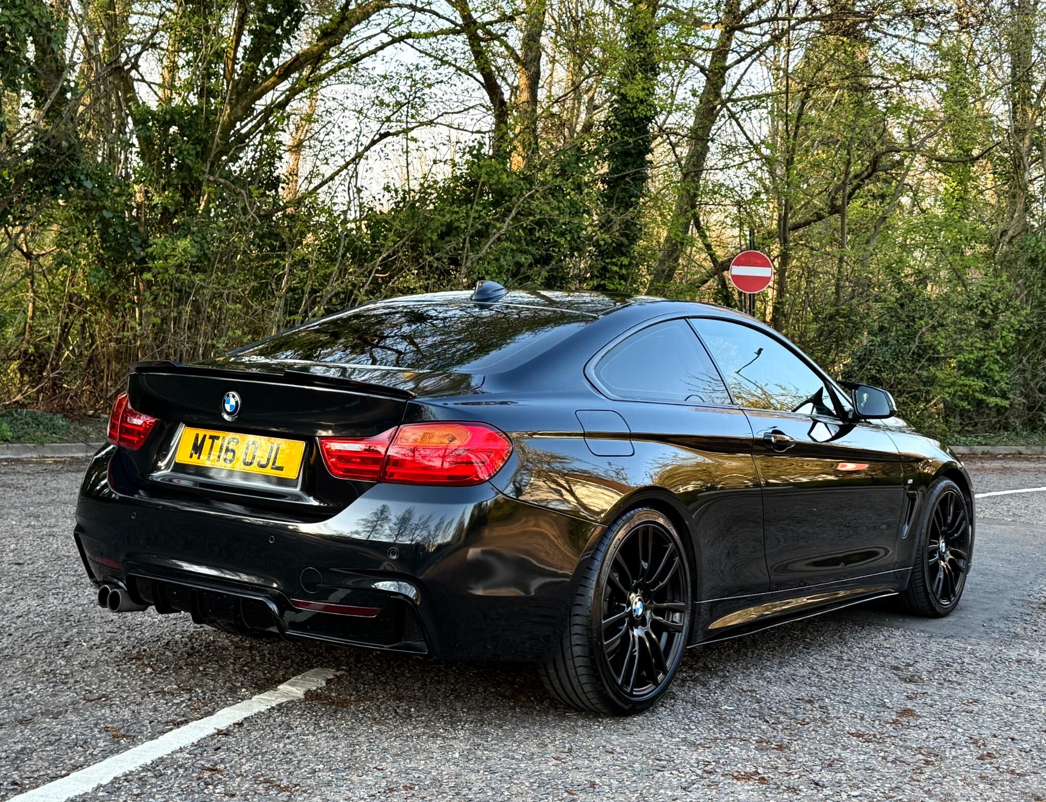BMW 4 Series view 15