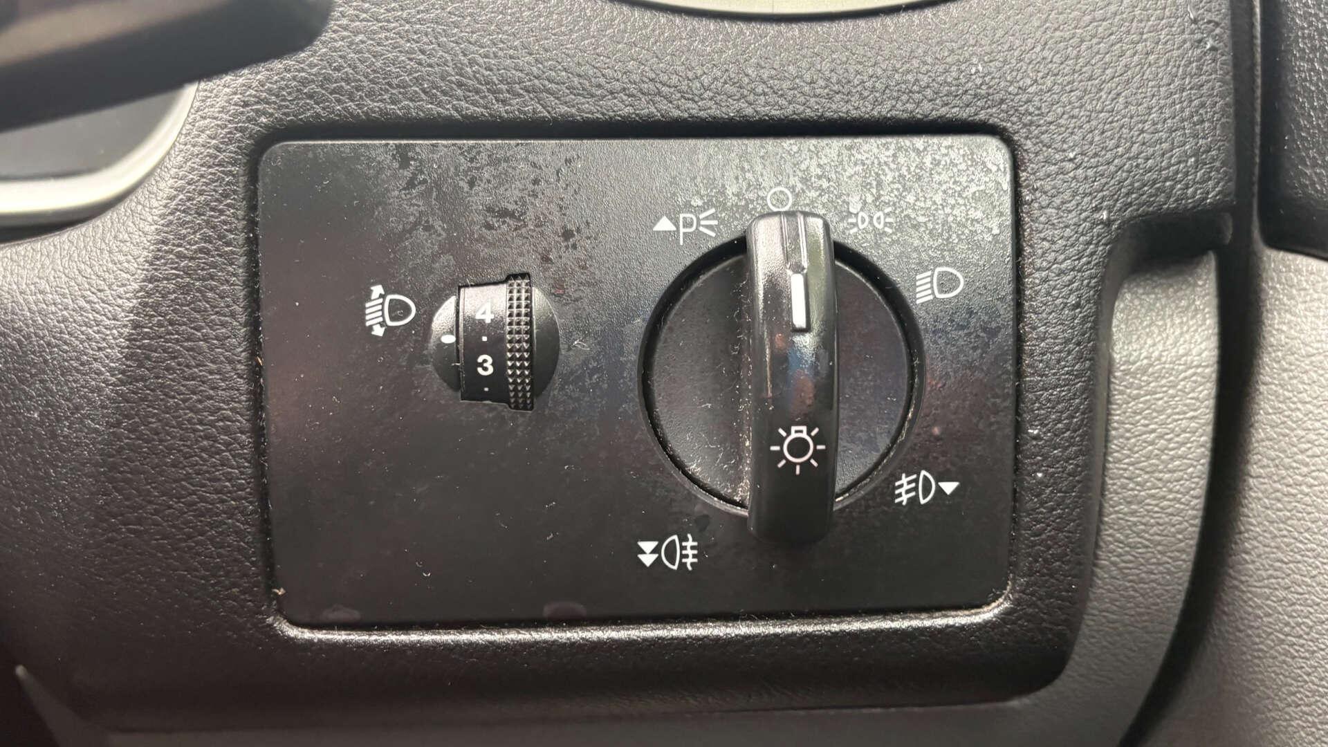 Ford Focus view 20