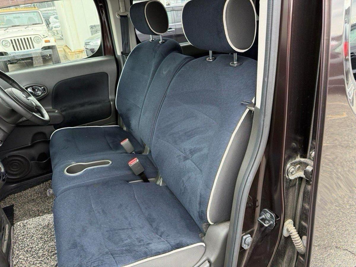 Nissan Cube view 2