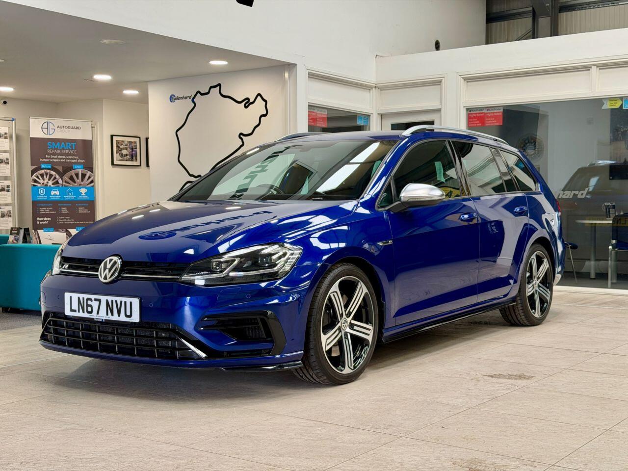 Volkswagen Golf view 5