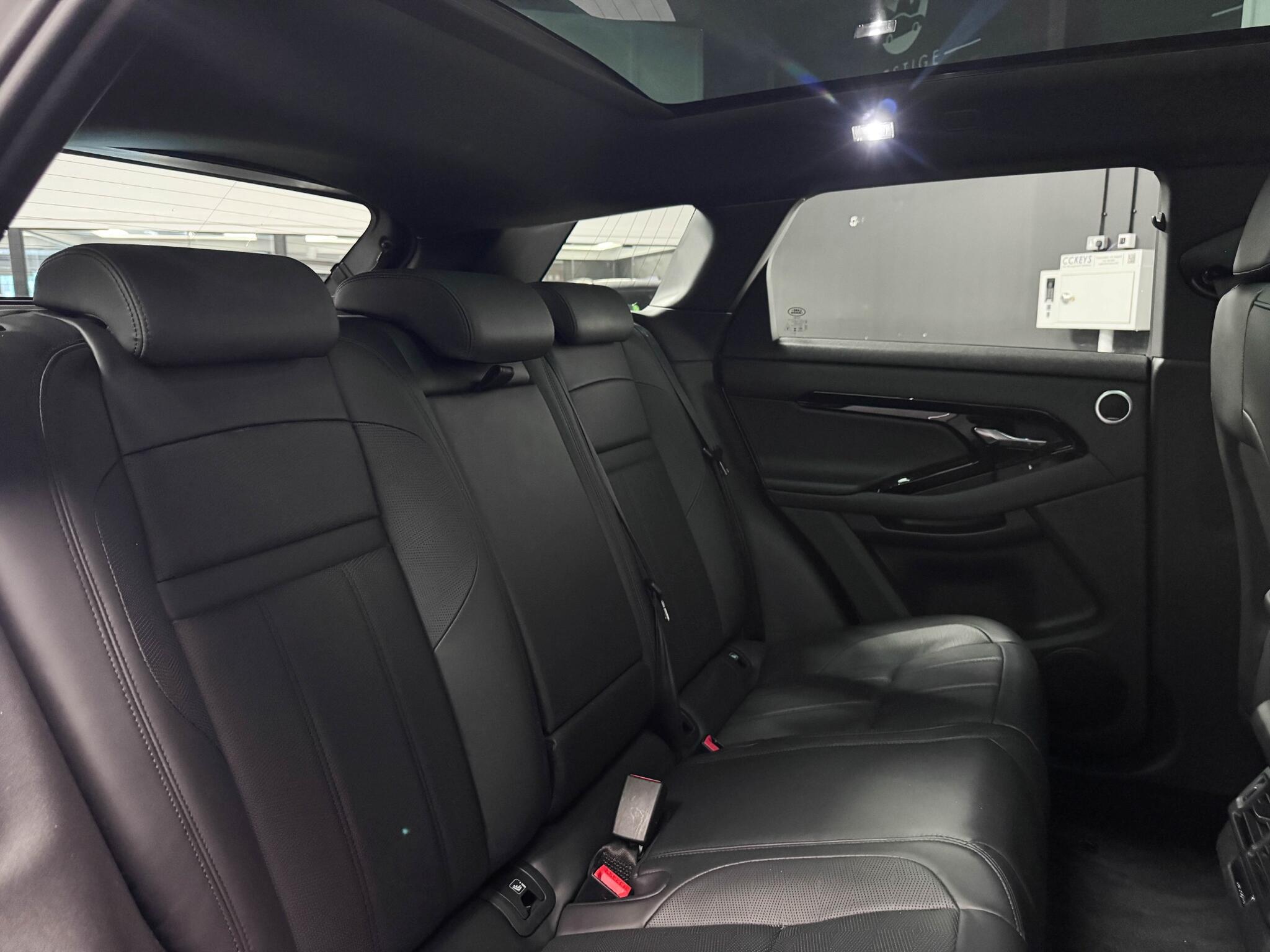 Land Rover Range Rover Evoque view 30