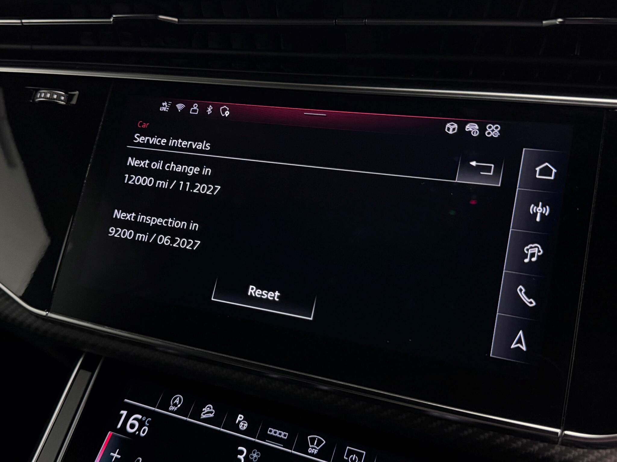 Audi RSQ8 view 76