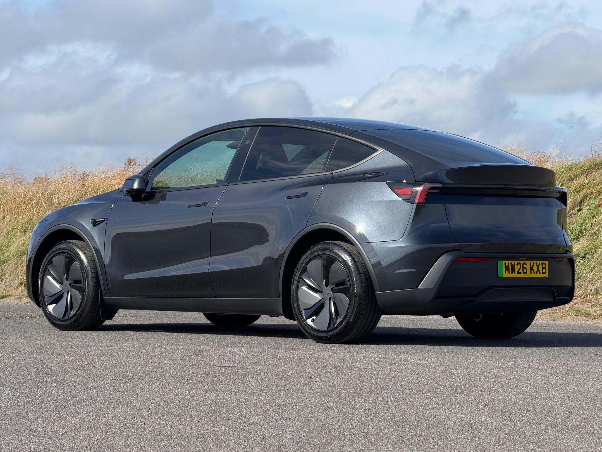 Tesla Model Y view 44