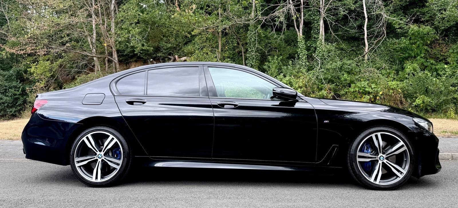 BMW 7 Series view 4