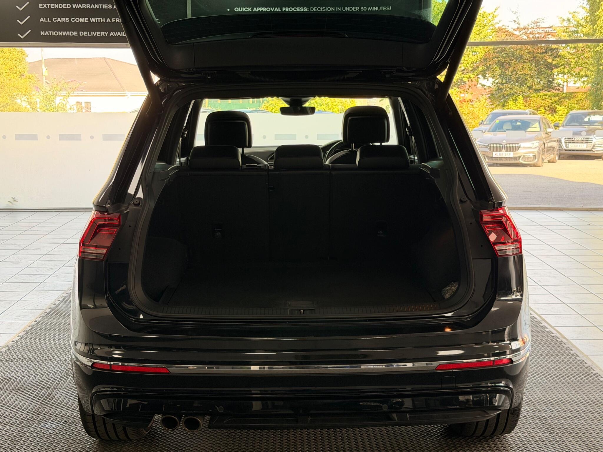 Volkswagen Tiguan view 7