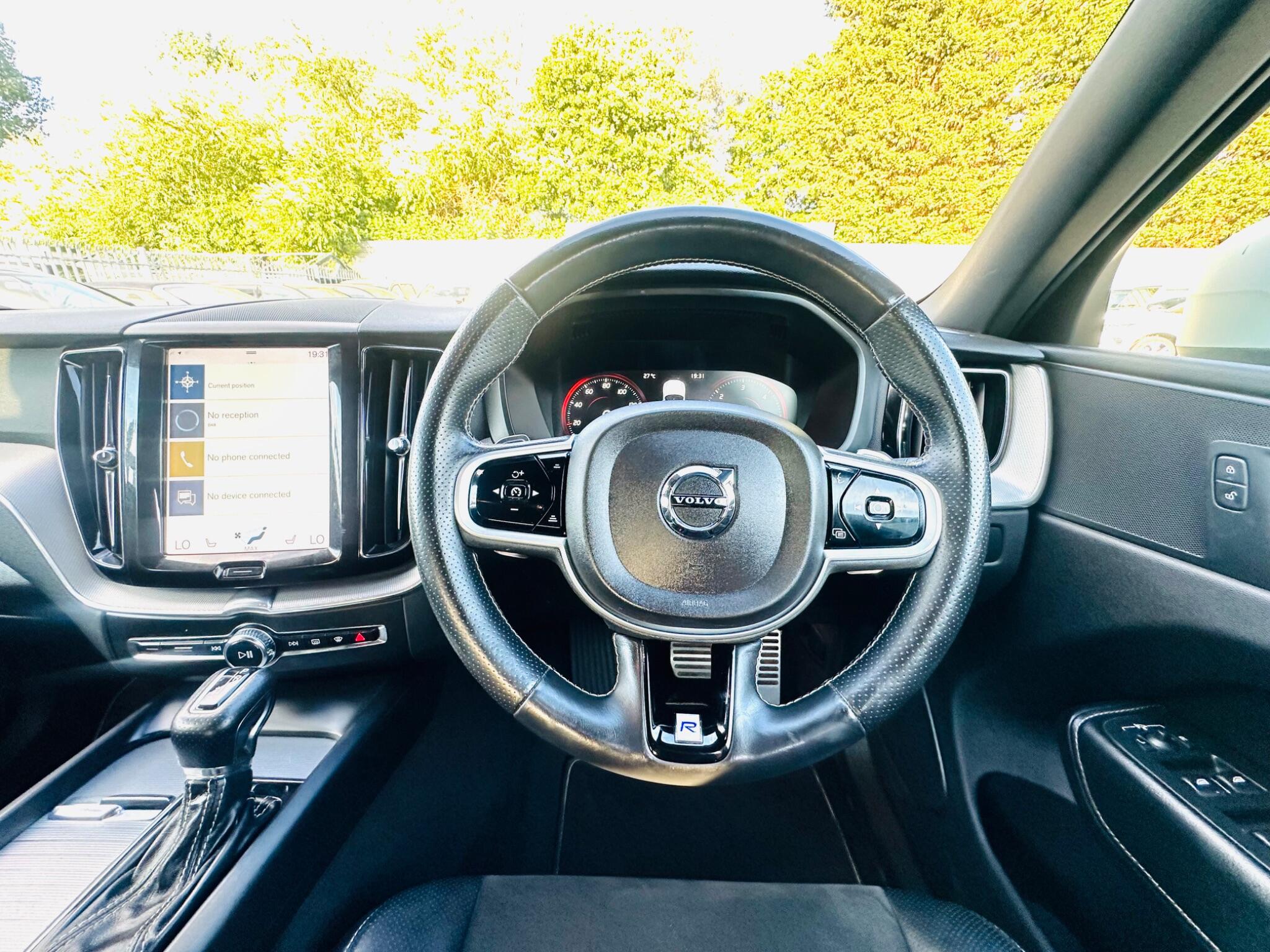 Volvo XC60 view 26