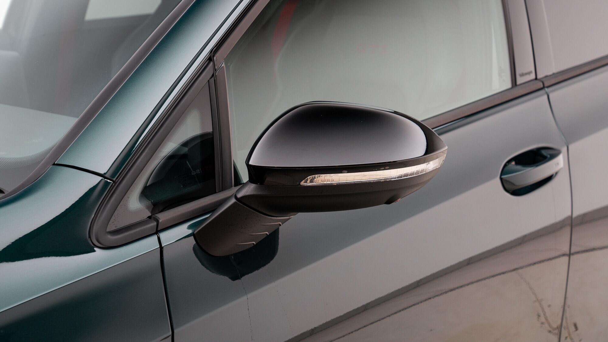 Volkswagen Golf view 11
