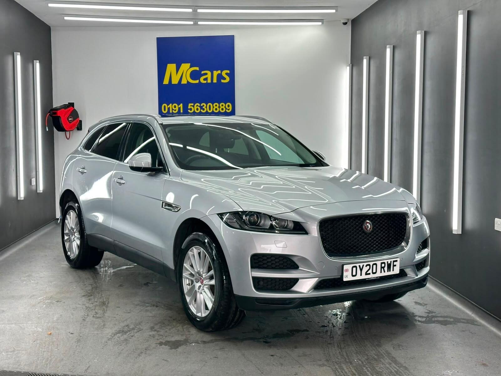 Jaguar F-Pace view 9
