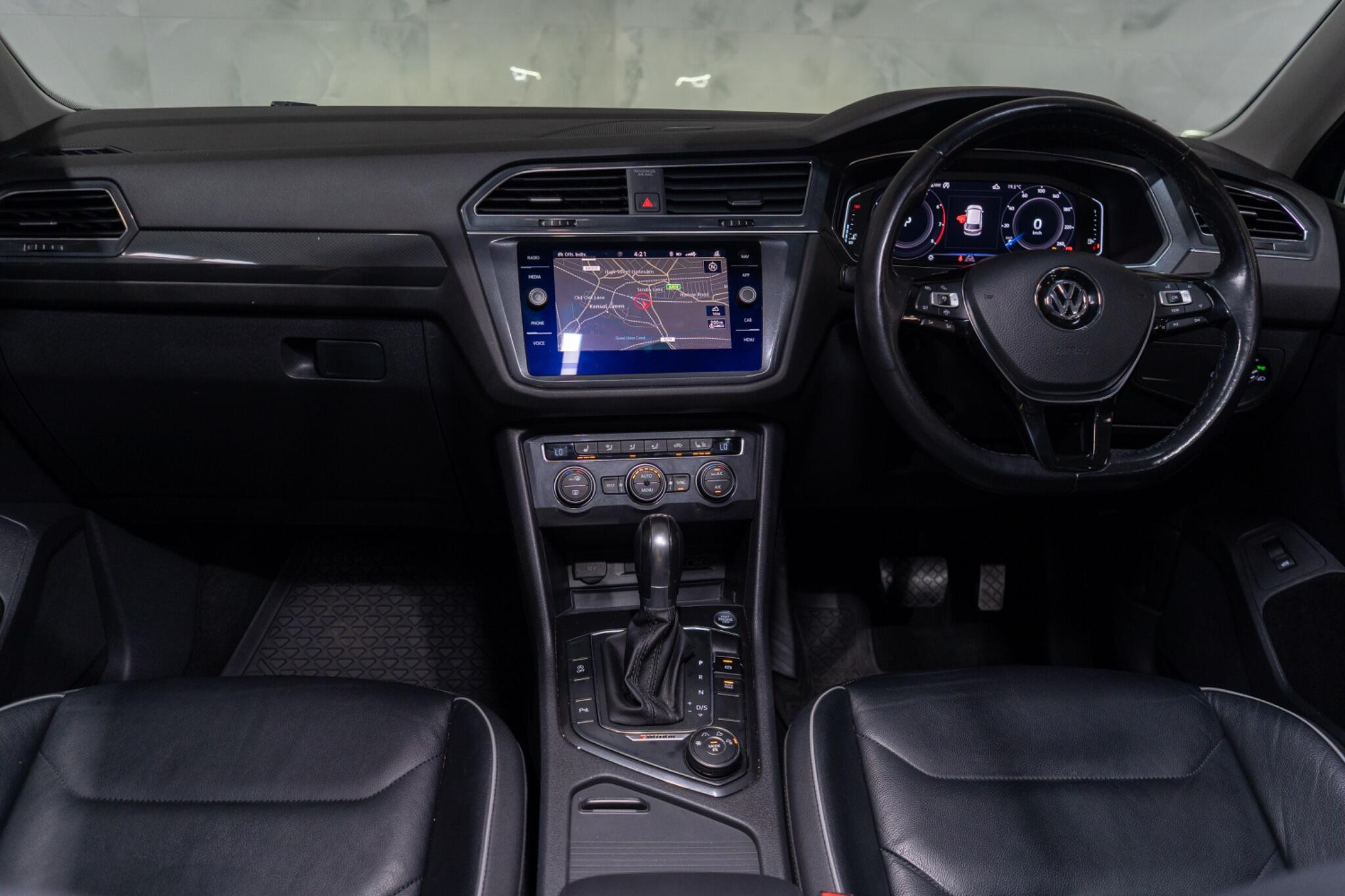 Volkswagen Tiguan Allspace view 15